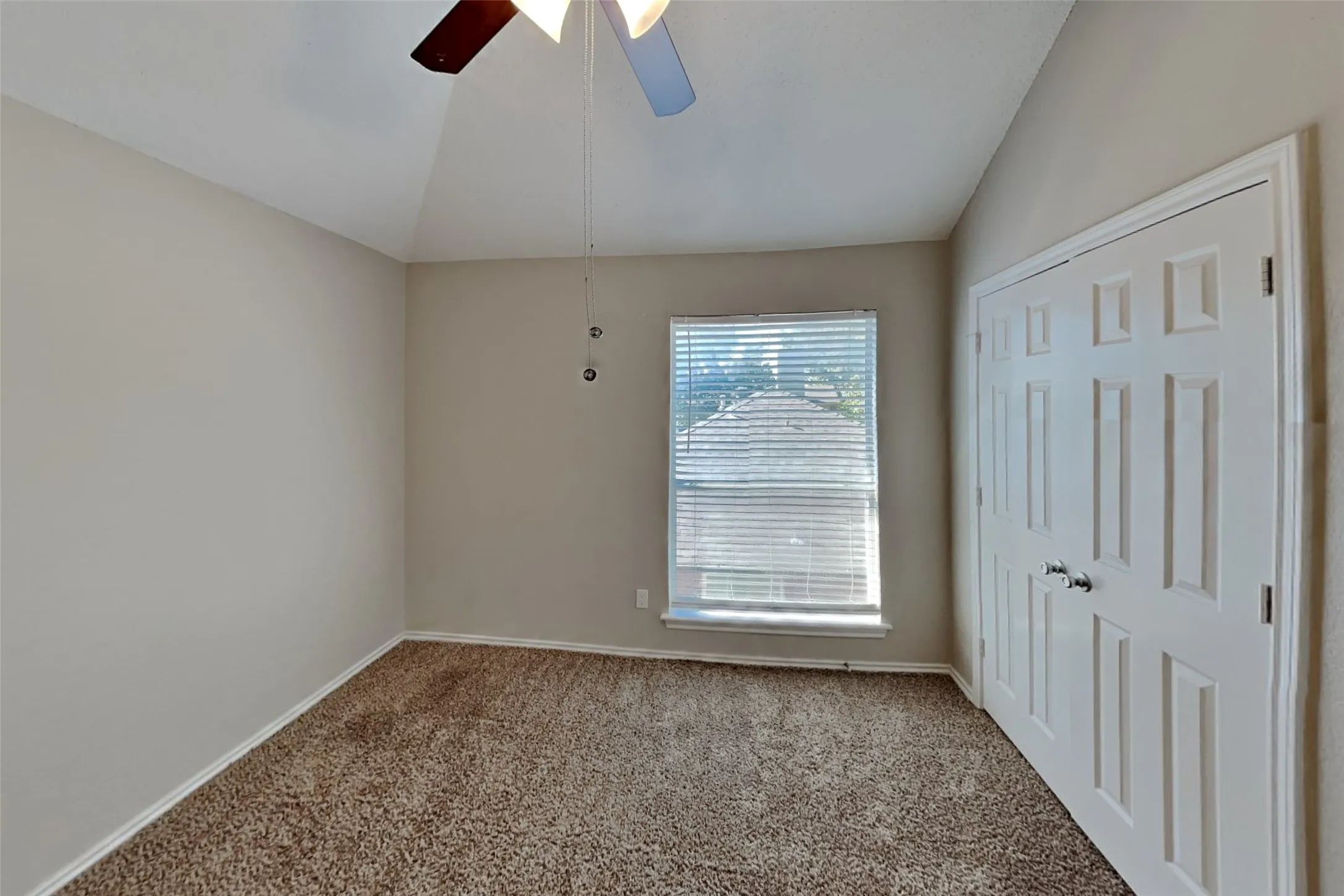 Single Family Residence For Rent in Collin County , 7680 Tournament Road, Frisco, Texas 75035, 3 Bedroom, 3 Bathroom, 2 Garage spaces, 2,262 Sqft, built in 1994, mls#21393849, Real Estate Agent in Frisco, Homes For Rent in Collin county, Homes For Rent in Frisco, Realtor in Frisco Texas, Real Estate Brokerage Independent Realty Texas, Luminita Cordes Realtor