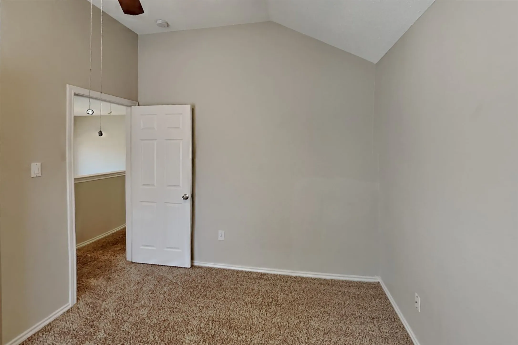 Single Family Residence For Rent in Collin County , 7680 Tournament Road, Frisco, Texas 75035, 3 Bedroom, 3 Bathroom, 2 Garage spaces, 2,262 Sqft, built in 1994, mls#21393849, Real Estate Agent in Frisco, Homes For Rent in Collin county, Homes For Rent in Frisco, Realtor in Frisco Texas, Real Estate Brokerage Independent Realty Texas, Luminita Cordes Realtor