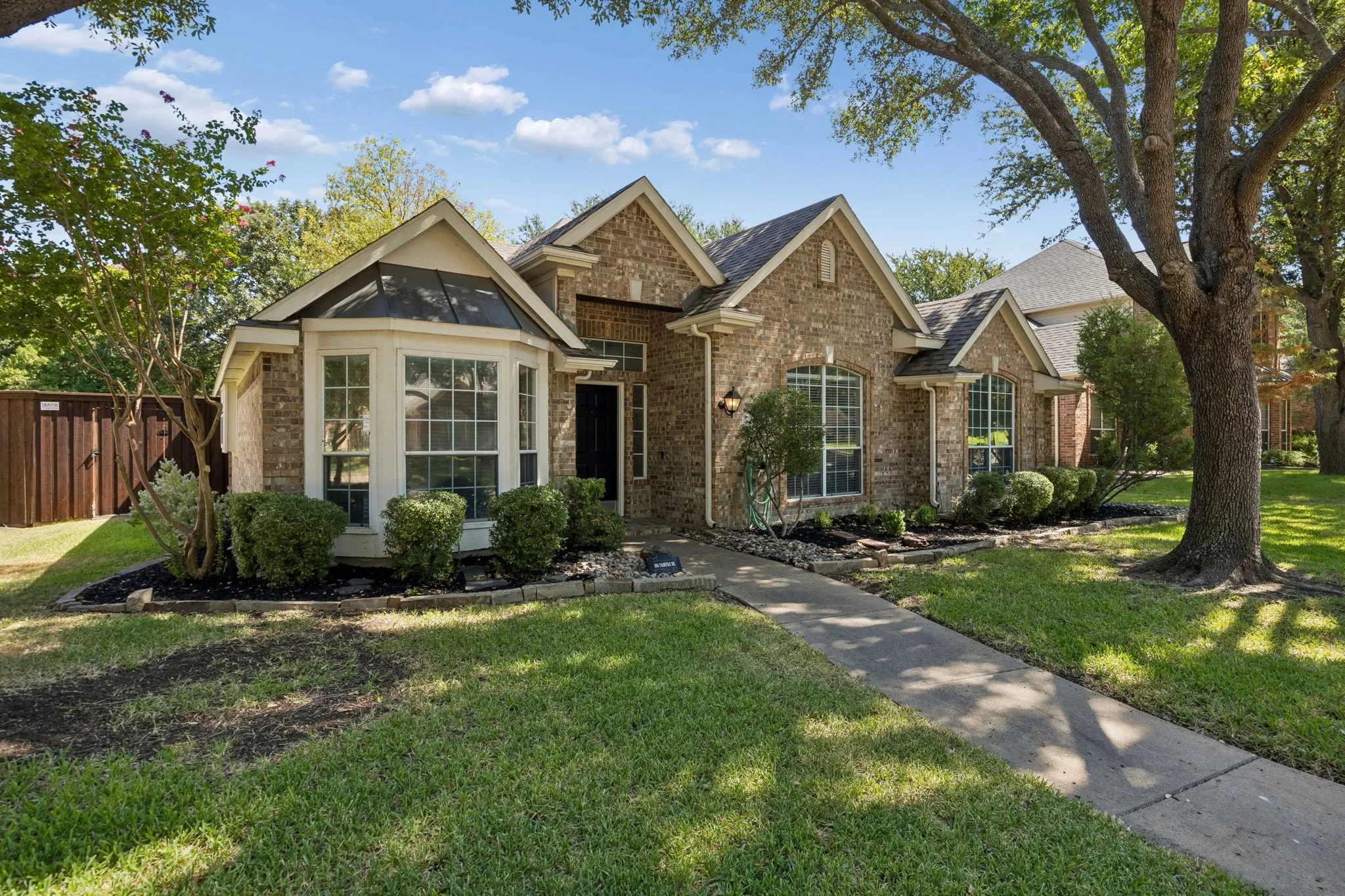 Single Family Residence For Rent