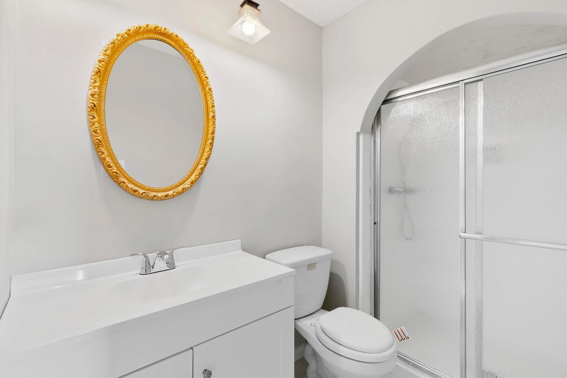 Single Family Residence For Rent in Collin County , 1129 Lombardy Drive, Plano, Texas 75023, 3 Bedroom, 2 Bathroom, 2 Garage spaces, 1,910 Sqft, built in 1980, mls#21392069, Real Estate Agent in Plano, Homes For Rent in Collin county, Homes For Rent in Plano, Realtor in Plano Texas, Real Estate Brokerage Independent Realty Texas, Luminita Cordes Realtor