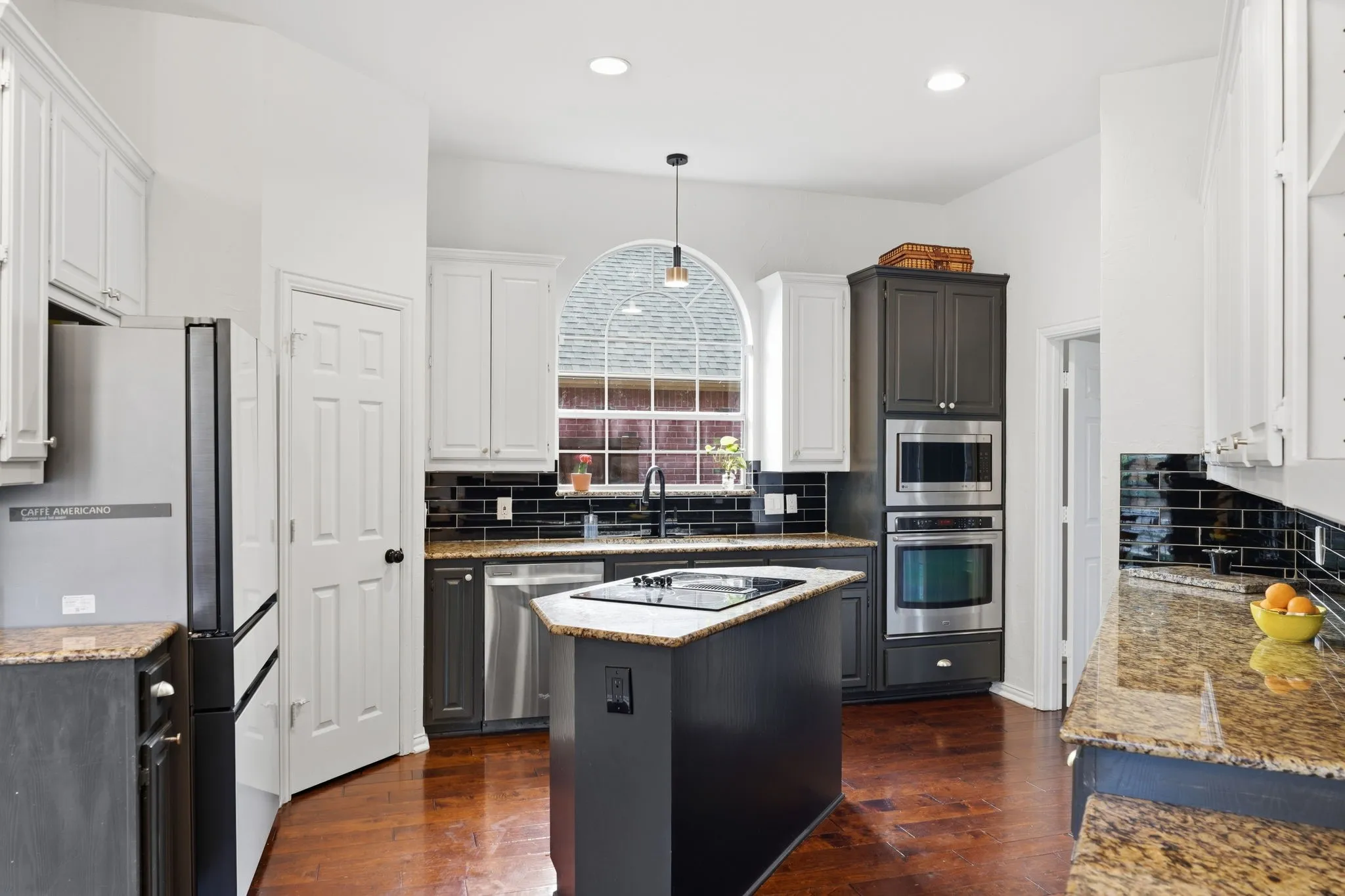 Single Family Residence For Sale in Collin County , 6416 Andora Drive, Plano, Texas 75093, 5 Bedroom, 4 Bathroom, 2 Garage spaces, 3,418 Sqft, built in 1995, mls#21393847, Real Estate Agent in Plano, Homes For Sale in Collin county, Homes For Sale in Plano, Realtor in Plano Texas, Real Estate Brokerage Independent Realty Texas, Luminita Cordes Realtor