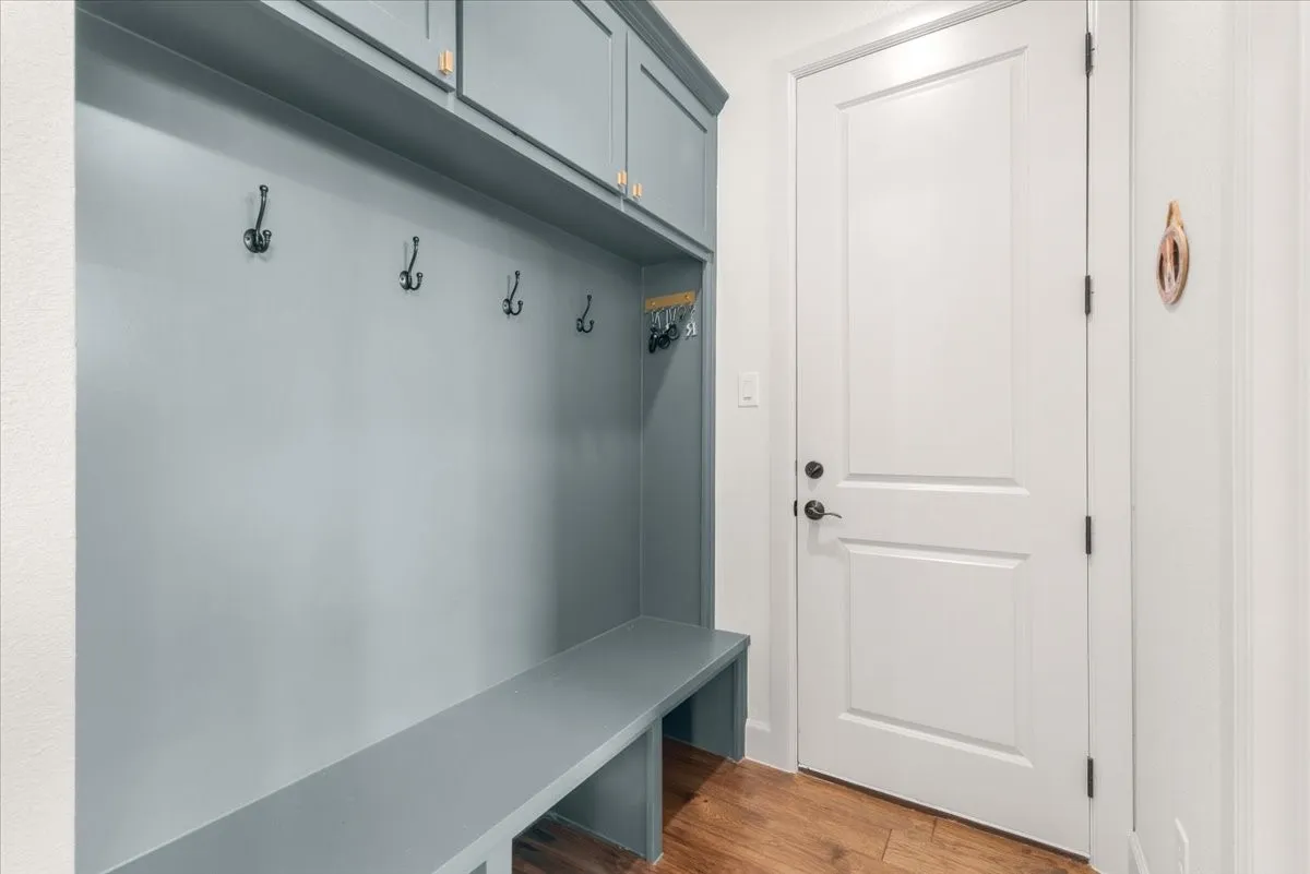 Single Family Residence For Sale in Hood County , 4305 Shale Bluff Court, Granbury, Texas 76048, 4 Bedroom, 3 Bathroom, 2 Garage spaces, 2,833 Sqft, built in 2023, mls#21393832, Real Estate Agent in Granbury, Homes For Sale in Hood county, Homes For Sale in Granbury, Realtor in Granbury Texas, Real Estate Brokerage Independent Realty Texas, Luminita Cordes Realtor