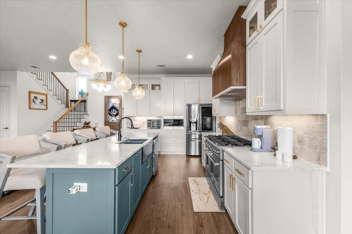 Single Family Residence For Sale in Hood County , 4305 Shale Bluff Court, Granbury, Texas 76048, 4 Bedroom, 3 Bathroom, 2 Garage spaces, 2,833 Sqft, built in 2023, mls#21393832, Real Estate Agent in Granbury, Homes For Sale in Hood county, Homes For Sale in Granbury, Realtor in Granbury Texas, Real Estate Brokerage Independent Realty Texas, Luminita Cordes Realtor