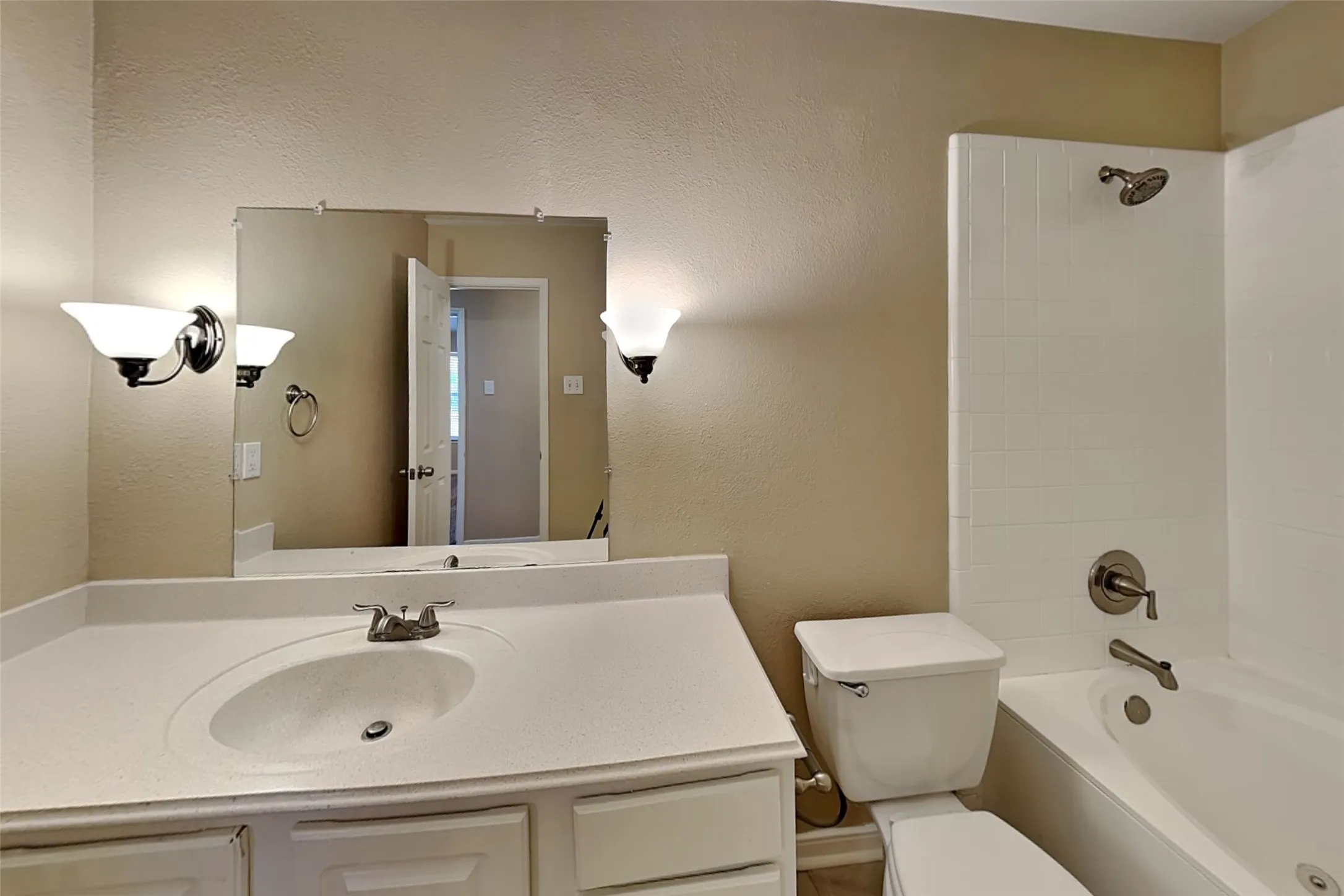 Single Family Residence For Rent in Tarrant County , 310 Village Trail Court, Trophy Club, Texas 76260, 4 Bedroom, 2 Bathroom, 2 Garage spaces, 2,275 Sqft, built in 1997, mls#21393869, Real Estate Agent in Trophy Club, Homes For Rent in Tarrant county, Homes For Rent in Trophy Club, Realtor in Trophy Club Texas, Real Estate Brokerage Independent Realty Texas, Luminita Cordes Realtor