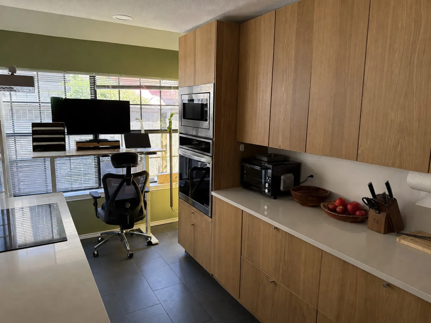 Condominium For Sale in Dallas County , 414 Santa Fe Trl 91, Irving, Texas 75063, 2 Bedroom, 3 Bathroom, 1 Garage spaces, 1,153 Sqft, built in 1986, mls#21389570, Real Estate Agent in Irving, Homes For Sale in Dallas county, Homes For Sale in Irving, Realtor in Irving Texas, Real Estate Brokerage Independent Realty Texas, Luminita Cordes Realtor