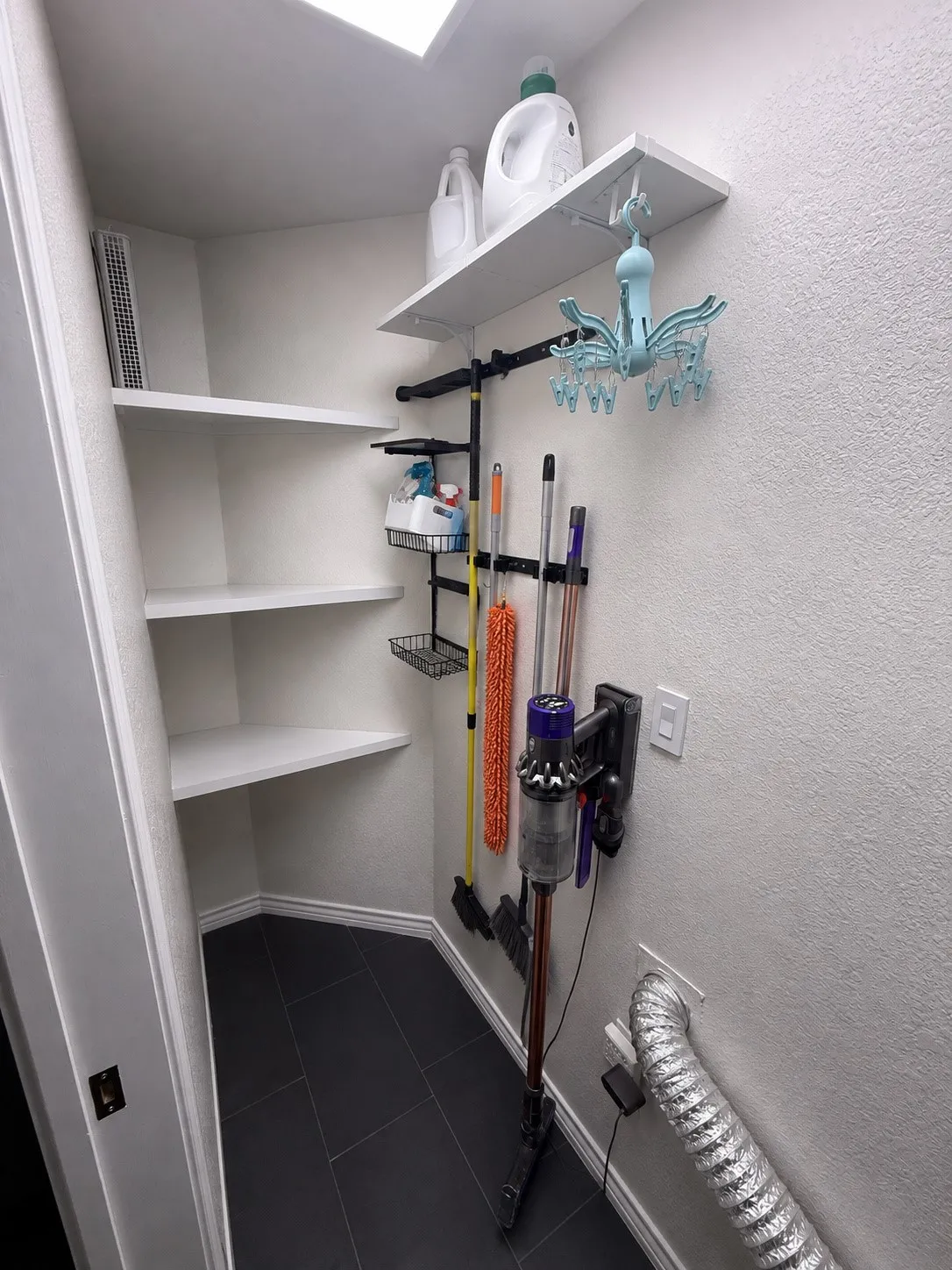 Condominium For Sale in Dallas County , 414 Santa Fe Trl 91, Irving, Texas 75063, 2 Bedroom, 3 Bathroom, 1 Garage spaces, 1,153 Sqft, built in 1986, mls#21389570, Real Estate Agent in Irving, Homes For Sale in Dallas county, Homes For Sale in Irving, Realtor in Irving Texas, Real Estate Brokerage Independent Realty Texas, Luminita Cordes Realtor