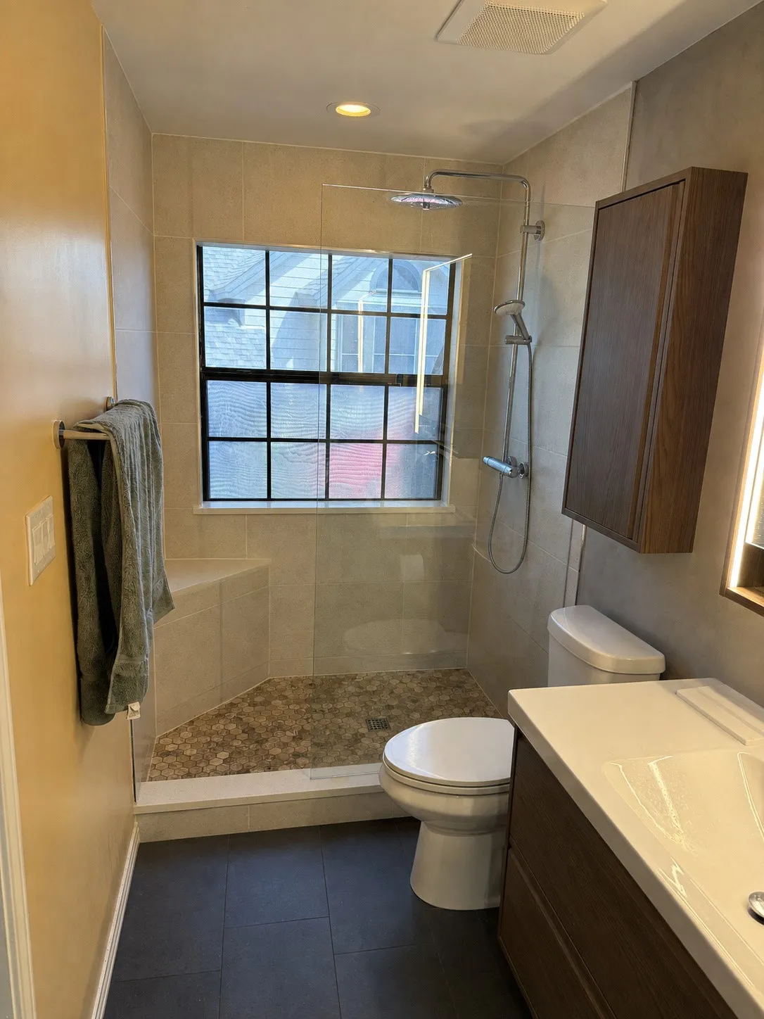 Condominium For Sale in Dallas County , 414 Santa Fe Trl 91, Irving, Texas 75063, 2 Bedroom, 3 Bathroom, 1 Garage spaces, 1,153 Sqft, built in 1986, mls#21389570, Real Estate Agent in Irving, Homes For Sale in Dallas county, Homes For Sale in Irving, Realtor in Irving Texas, Real Estate Brokerage Independent Realty Texas, Luminita Cordes Realtor