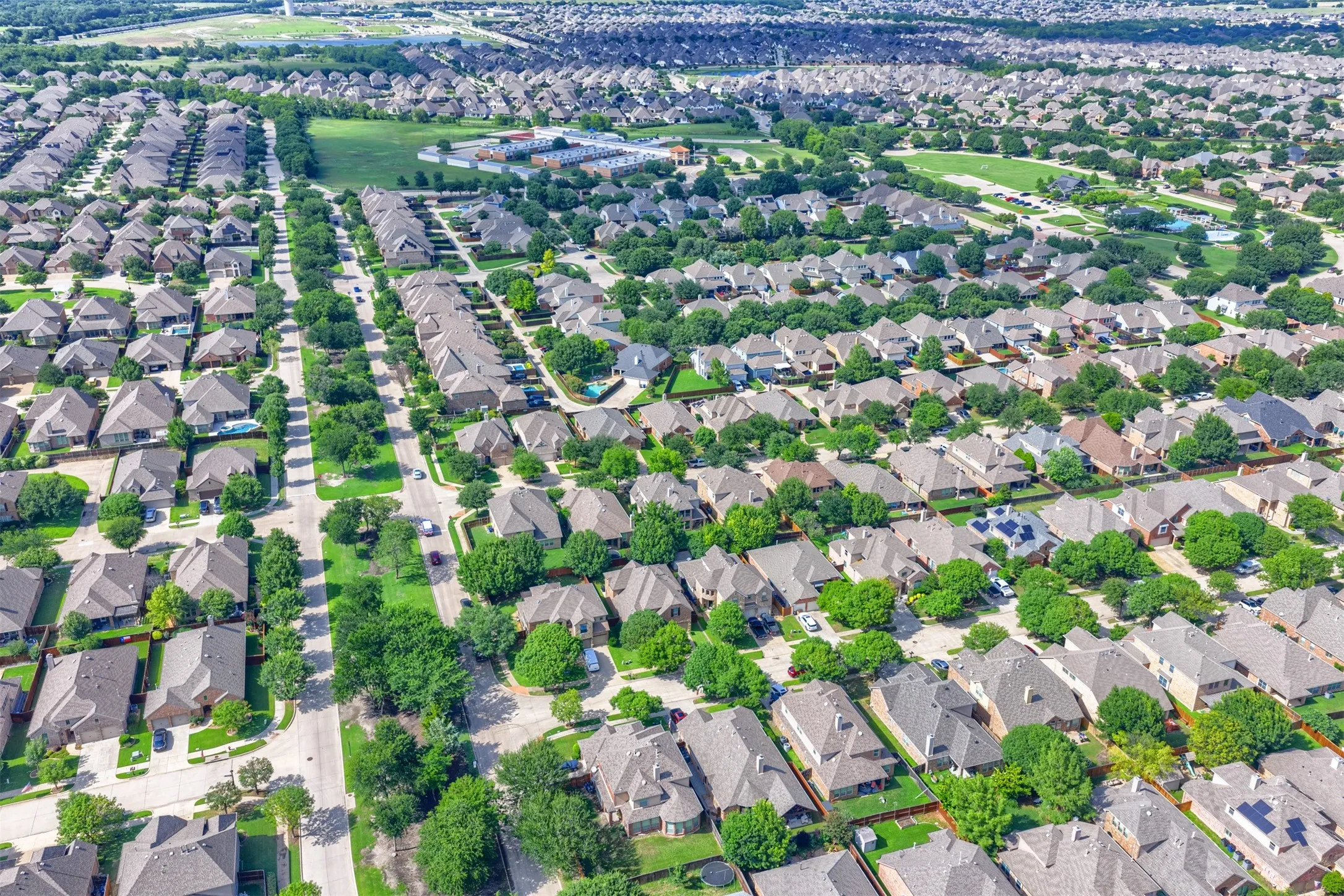 Single Family Residence For Sale in Collin County , 2603 Fritz Street, Melissa, Texas 75454, 4 Bedroom, 3 Bathroom, 2 Garage spaces, 3,106 Sqft, built in 2012, mls#21393326, Real Estate Agent in Melissa, Homes For Sale in Collin county, Homes For Sale in Melissa, Realtor in Melissa Texas, Real Estate Brokerage Independent Realty Texas, Luminita Cordes Realtor