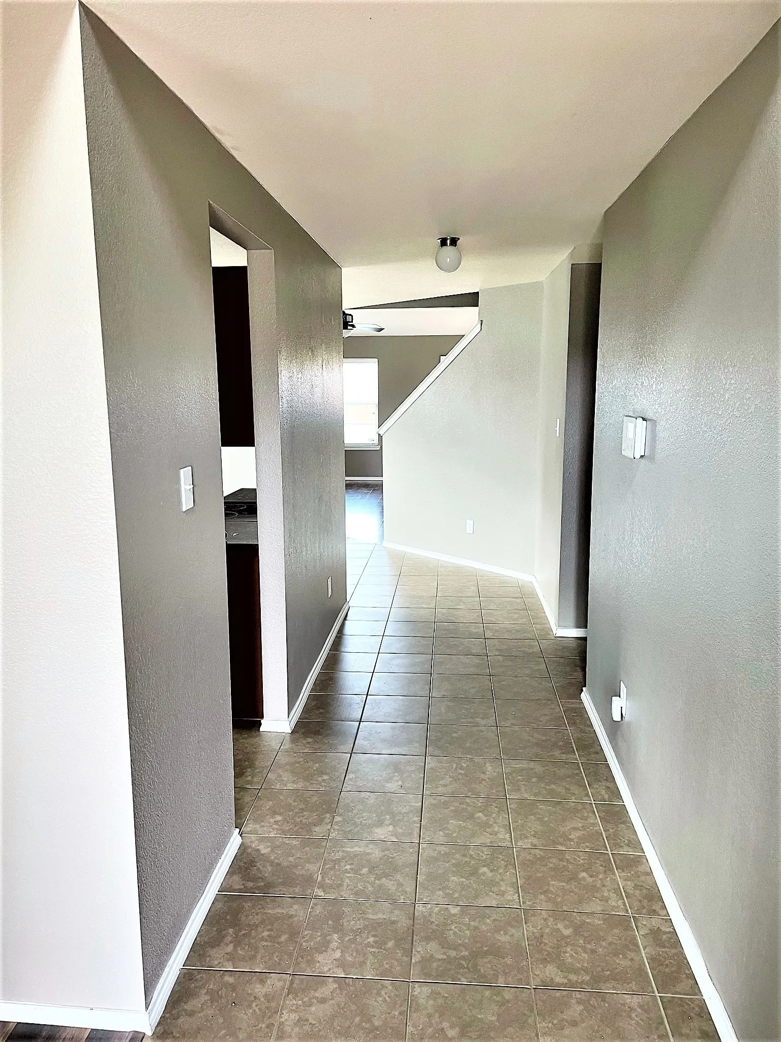 Single Family Residence For Rent in Collin County , 208 Dye Drive, Royse City, Texas 75189, 5 Bedroom, 4 Bathroom, 2 Garage spaces, 2,369 Sqft, built in 2014, mls#21393880, Real Estate Agent in Royse City, Homes For Rent in Collin county, Homes For Rent in Royse City, Realtor in Royse City Texas, Real Estate Brokerage Independent Realty Texas, Luminita Cordes Realtor