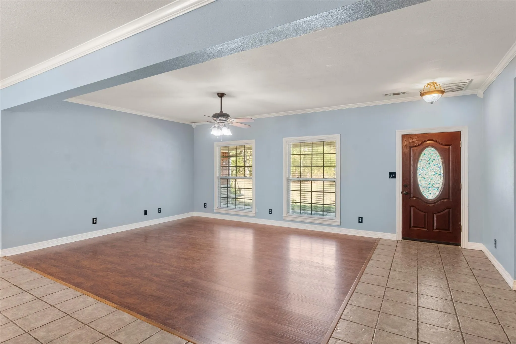 Single Family Residence For Sale in Franklin (TX) County , 150 County Rd NW 2045, Mount Vernon, Texas 75457, 3 Bedroom, 3 Bathroom, 2 Garage spaces, 2,826 Sqft, built in 2004, mls#21393460, Real Estate Agent in Mount Vernon, Homes For Sale in Franklin (TX) county, Homes For Sale in Mount Vernon, Realtor in Mount Vernon Texas, Real Estate Brokerage Independent Realty Texas, Luminita Cordes Realtor
