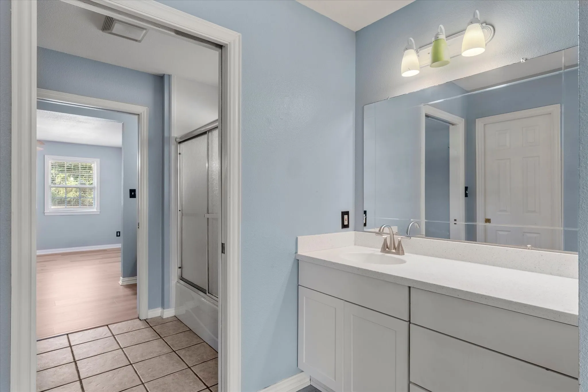 Single Family Residence For Sale in Franklin (TX) County , 150 County Rd NW 2045, Mount Vernon, Texas 75457, 3 Bedroom, 3 Bathroom, 2 Garage spaces, 2,826 Sqft, built in 2004, mls#21393460, Real Estate Agent in Mount Vernon, Homes For Sale in Franklin (TX) county, Homes For Sale in Mount Vernon, Realtor in Mount Vernon Texas, Real Estate Brokerage Independent Realty Texas, Luminita Cordes Realtor