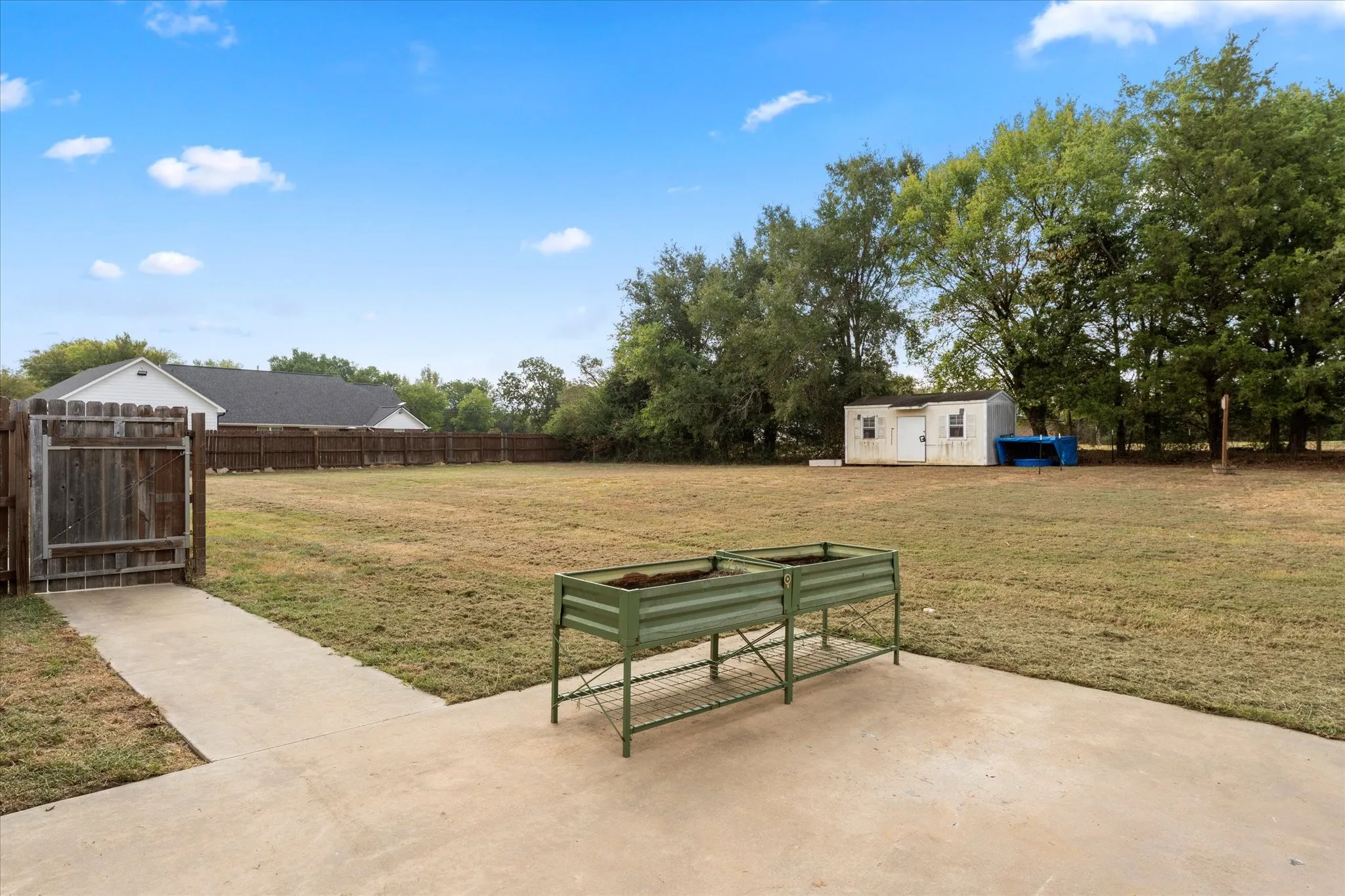 Single Family Residence For Sale in Franklin (TX) County , 150 County Rd NW 2045, Mount Vernon, Texas 75457, 3 Bedroom, 3 Bathroom, 2 Garage spaces, 2,826 Sqft, built in 2004, mls#21393460, Real Estate Agent in Mount Vernon, Homes For Sale in Franklin (TX) county, Homes For Sale in Mount Vernon, Realtor in Mount Vernon Texas, Real Estate Brokerage Independent Realty Texas, Luminita Cordes Realtor