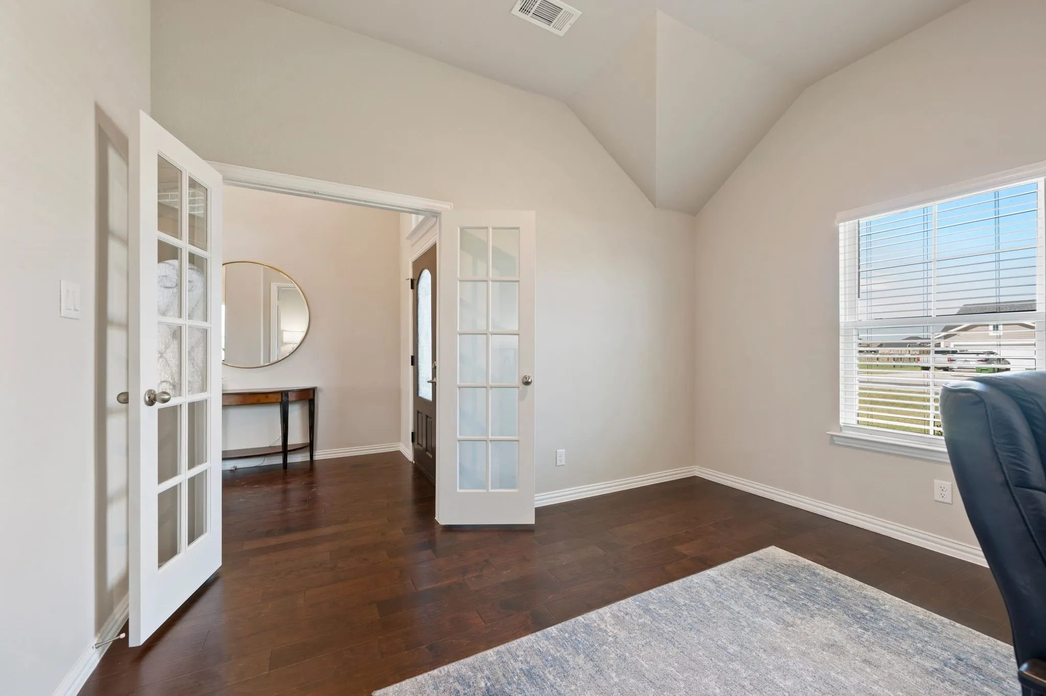 Single Family Residence For Sale in Wise County , 123 Mossy Creek Trail, Rhome, Texas 76078, 4 Bedroom, 3 Bathroom, 3 Garage spaces, 2,629 Sqft, built in 2020, mls#21393621, Real Estate Agent in Rhome, Homes For Sale in Wise county, Homes For Sale in Rhome, Realtor in Rhome Texas, Real Estate Brokerage Independent Realty Texas, Luminita Cordes Realtor