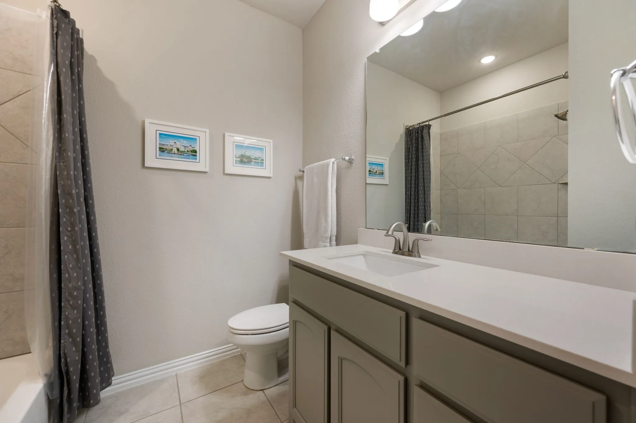 Single Family Residence For Sale in Wise County , 123 Mossy Creek Trail, Rhome, Texas 76078, 4 Bedroom, 3 Bathroom, 3 Garage spaces, 2,629 Sqft, built in 2020, mls#21393621, Real Estate Agent in Rhome, Homes For Sale in Wise county, Homes For Sale in Rhome, Realtor in Rhome Texas, Real Estate Brokerage Independent Realty Texas, Luminita Cordes Realtor