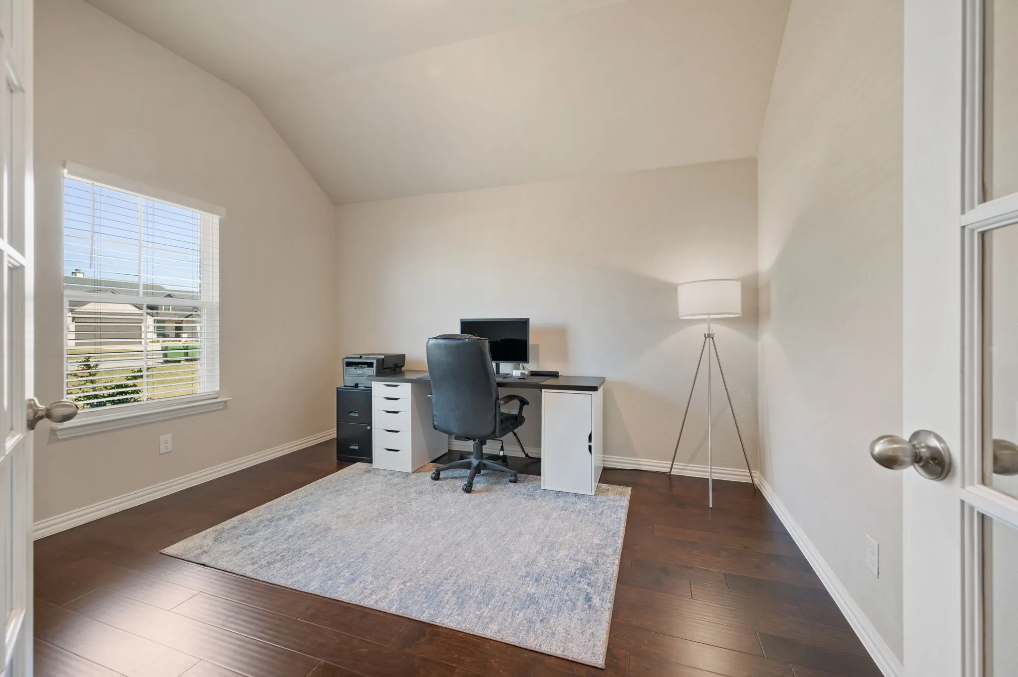 Single Family Residence For Sale in Wise County , 123 Mossy Creek Trail, Rhome, Texas 76078, 4 Bedroom, 3 Bathroom, 3 Garage spaces, 2,629 Sqft, built in 2020, mls#21393621, Real Estate Agent in Rhome, Homes For Sale in Wise county, Homes For Sale in Rhome, Realtor in Rhome Texas, Real Estate Brokerage Independent Realty Texas, Luminita Cordes Realtor
