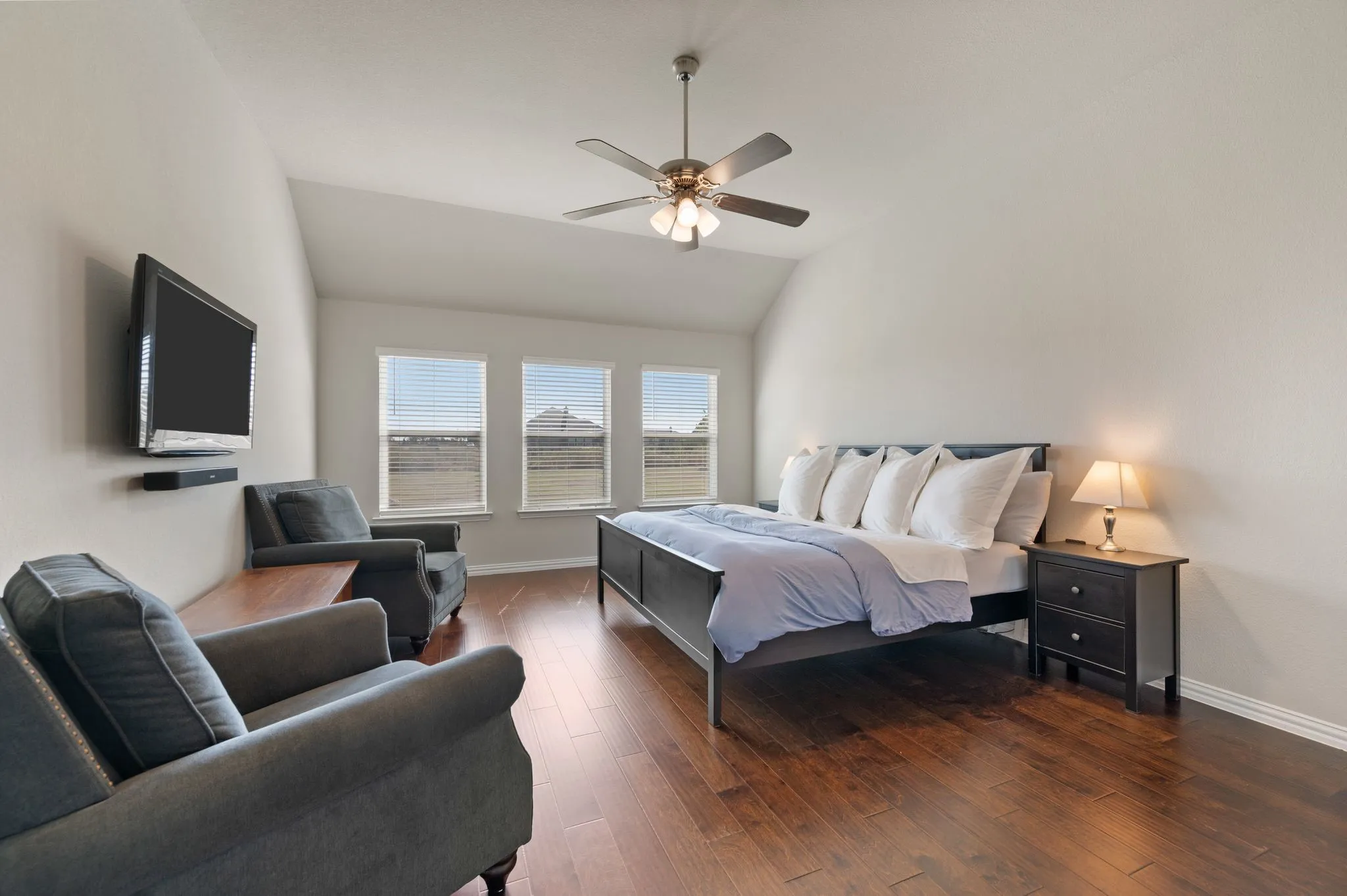 Single Family Residence For Sale in Wise County , 123 Mossy Creek Trail, Rhome, Texas 76078, 4 Bedroom, 3 Bathroom, 3 Garage spaces, 2,629 Sqft, built in 2020, mls#21393621, Real Estate Agent in Rhome, Homes For Sale in Wise county, Homes For Sale in Rhome, Realtor in Rhome Texas, Real Estate Brokerage Independent Realty Texas, Luminita Cordes Realtor