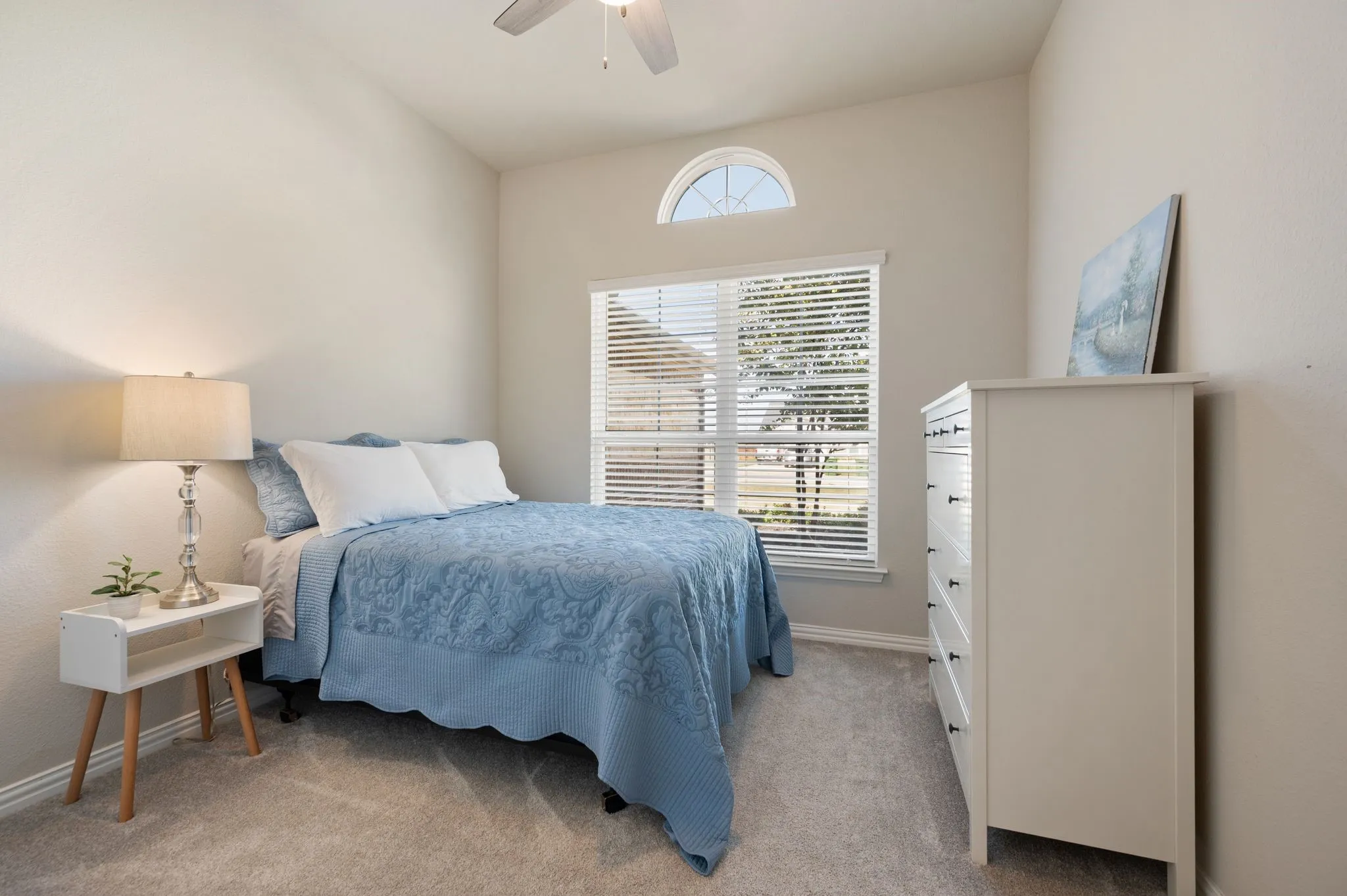 Single Family Residence For Sale in Wise County , 123 Mossy Creek Trail, Rhome, Texas 76078, 4 Bedroom, 3 Bathroom, 3 Garage spaces, 2,629 Sqft, built in 2020, mls#21393621, Real Estate Agent in Rhome, Homes For Sale in Wise county, Homes For Sale in Rhome, Realtor in Rhome Texas, Real Estate Brokerage Independent Realty Texas, Luminita Cordes Realtor