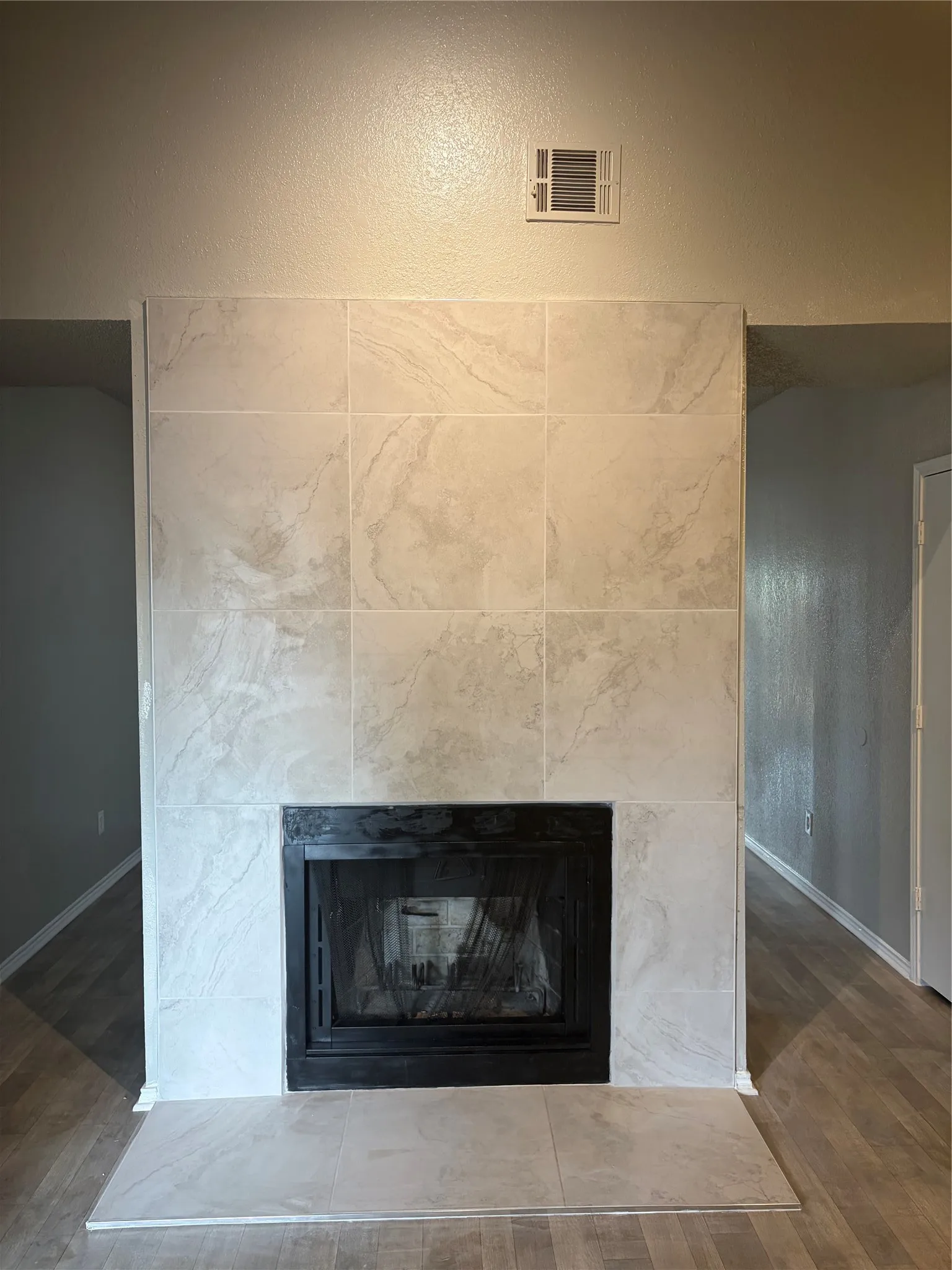 Duplex For Rent in Tarrant County , 10633 Flamewood Drive, Fort Worth, Texas 76140, 3 Bedroom, 2 Bathroom, Garage spaces, 1,340 Sqft, built in 1985, mls#21385638, Real Estate Agent in Fort Worth, Homes For Rent in Tarrant county, Homes For Rent in Fort Worth, Realtor in Fort Worth Texas, Real Estate Brokerage Independent Realty Texas, Luminita Cordes Realtor