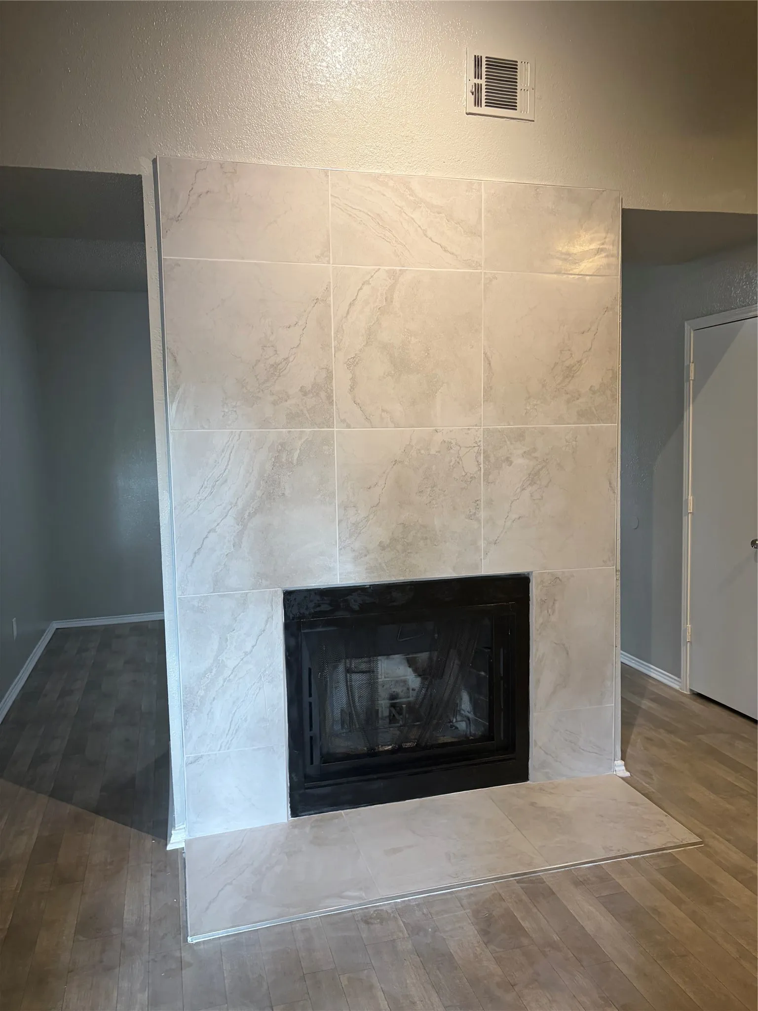Duplex For Rent in Tarrant County , 10633 Flamewood Drive, Fort Worth, Texas 76140, 3 Bedroom, 2 Bathroom, Garage spaces, 1,340 Sqft, built in 1985, mls#21385638, Real Estate Agent in Fort Worth, Homes For Rent in Tarrant county, Homes For Rent in Fort Worth, Realtor in Fort Worth Texas, Real Estate Brokerage Independent Realty Texas, Luminita Cordes Realtor