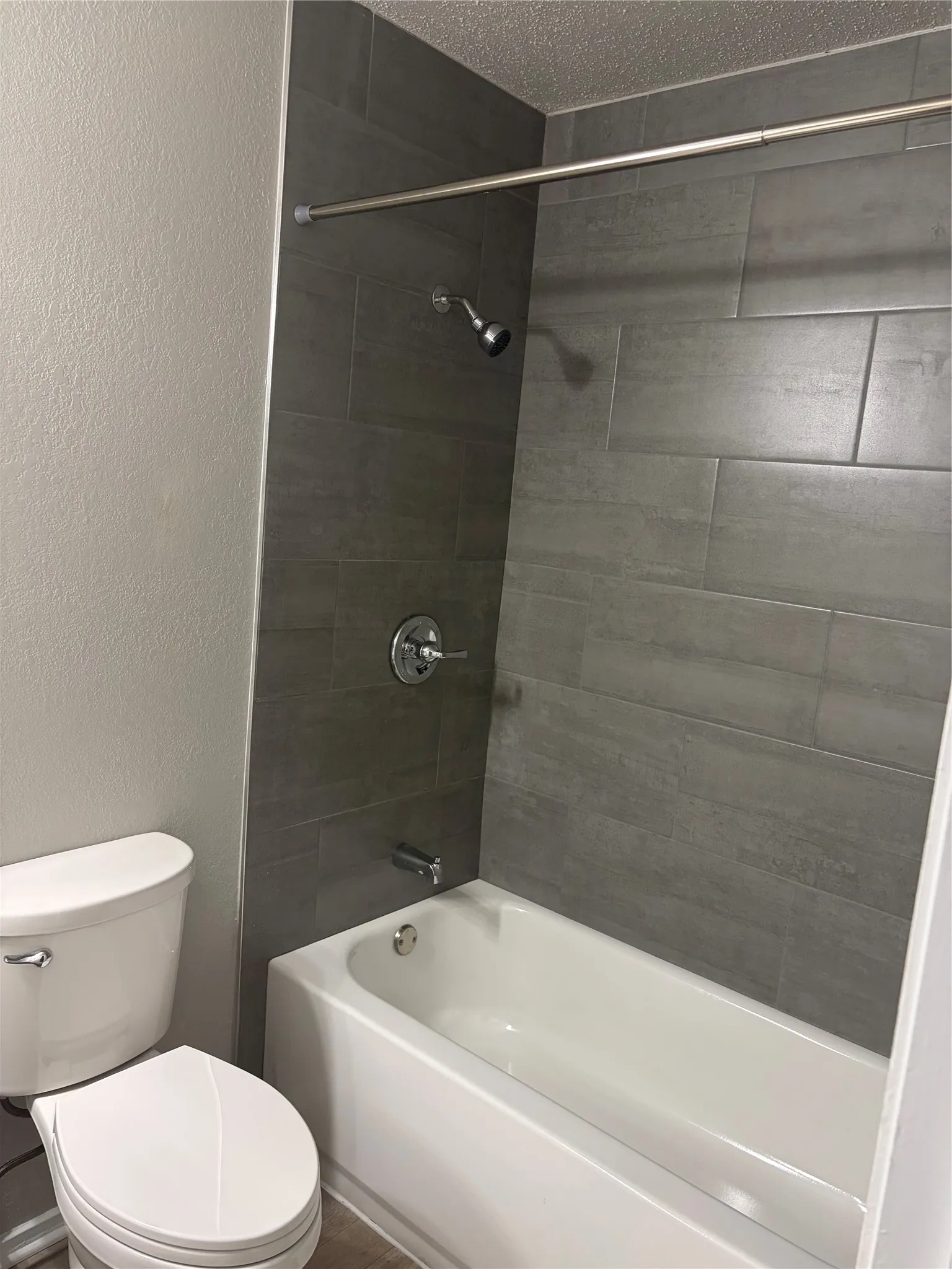 Duplex For Rent in Tarrant County , 10633 Flamewood Drive, Fort Worth, Texas 76140, 3 Bedroom, 2 Bathroom, Garage spaces, 1,340 Sqft, built in 1985, mls#21385638, Real Estate Agent in Fort Worth, Homes For Rent in Tarrant county, Homes For Rent in Fort Worth, Realtor in Fort Worth Texas, Real Estate Brokerage Independent Realty Texas, Luminita Cordes Realtor