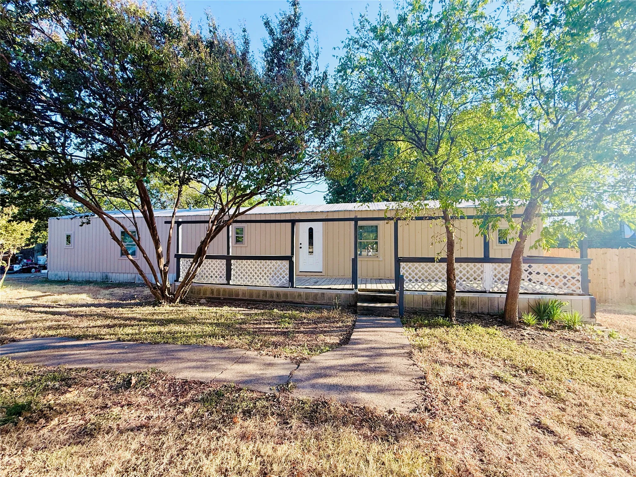 Unimproved Land For Sale in Tarrant County , 900 Stephie Ann Court, Arlington, Texas 76002, 0, 0, Garage spaces, 0 Sqft, built in 1997, mls#21391349, Real Estate Agent in Arlington, Homes For Sale in Tarrant county, Homes For Sale in Arlington, Realtor in Arlington Texas, Real Estate Brokerage Independent Realty Texas, Luminita Cordes Realtor