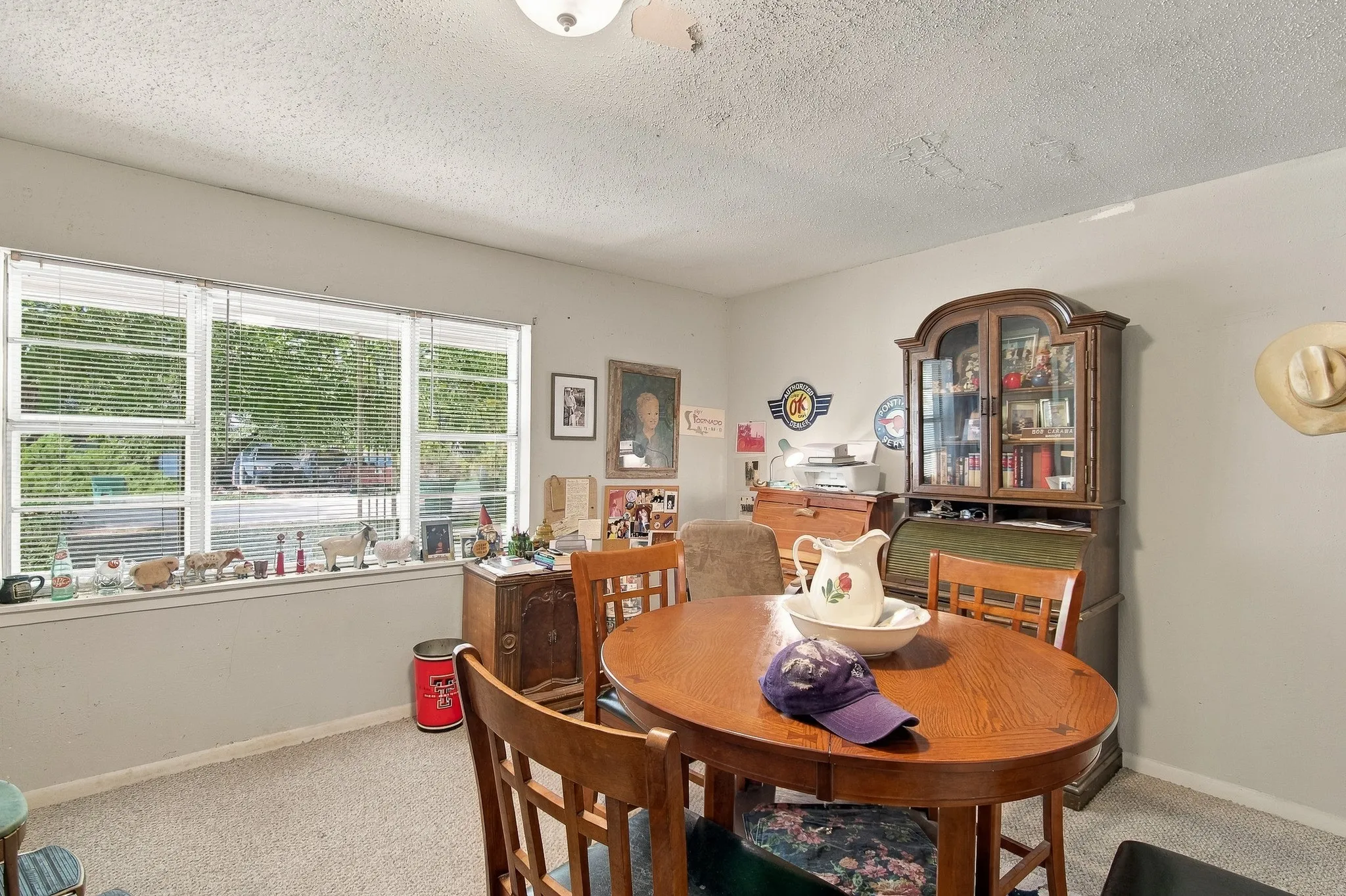 Multiple windows provide natural light