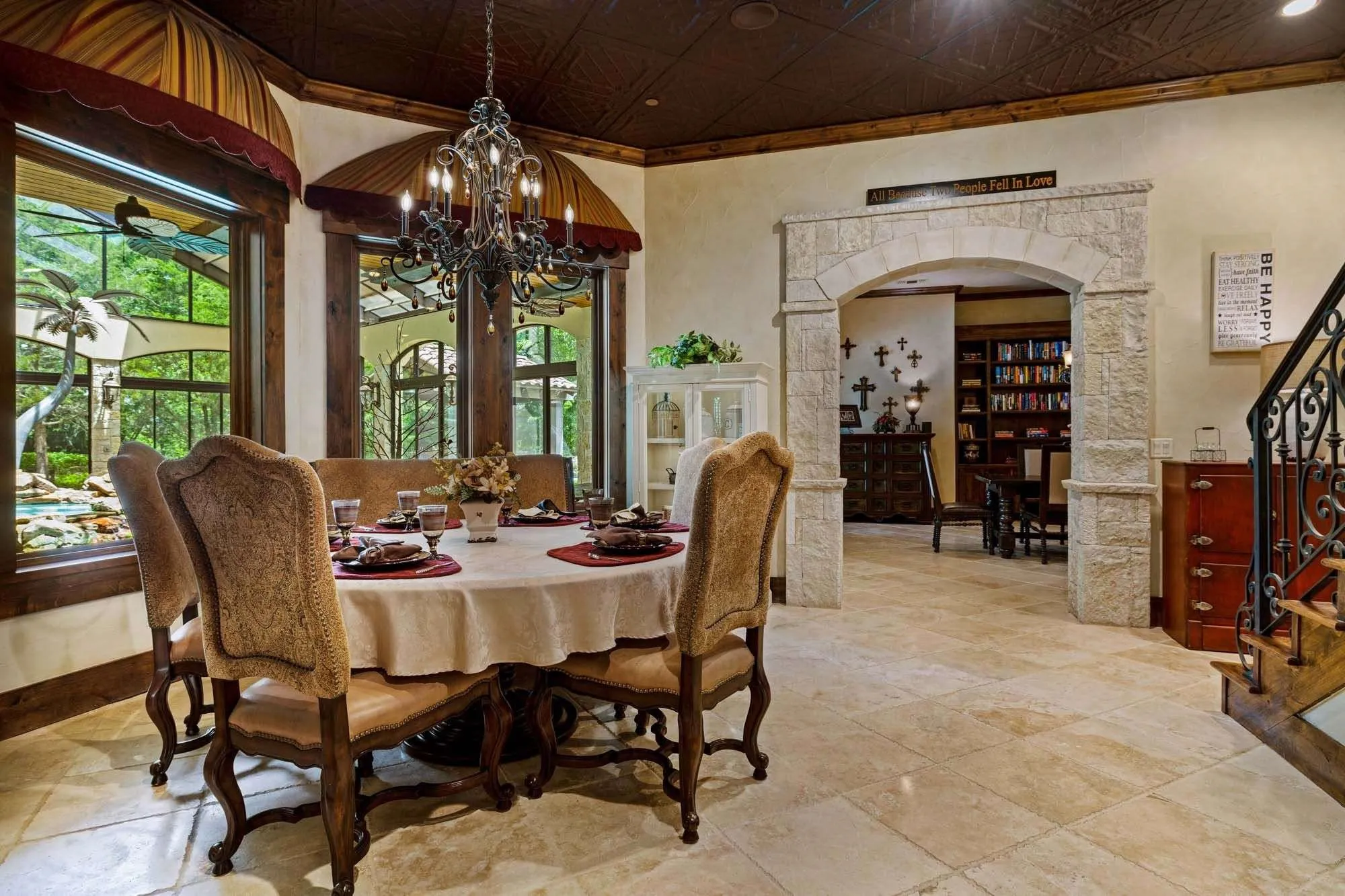 Dining nook overlooking the pool