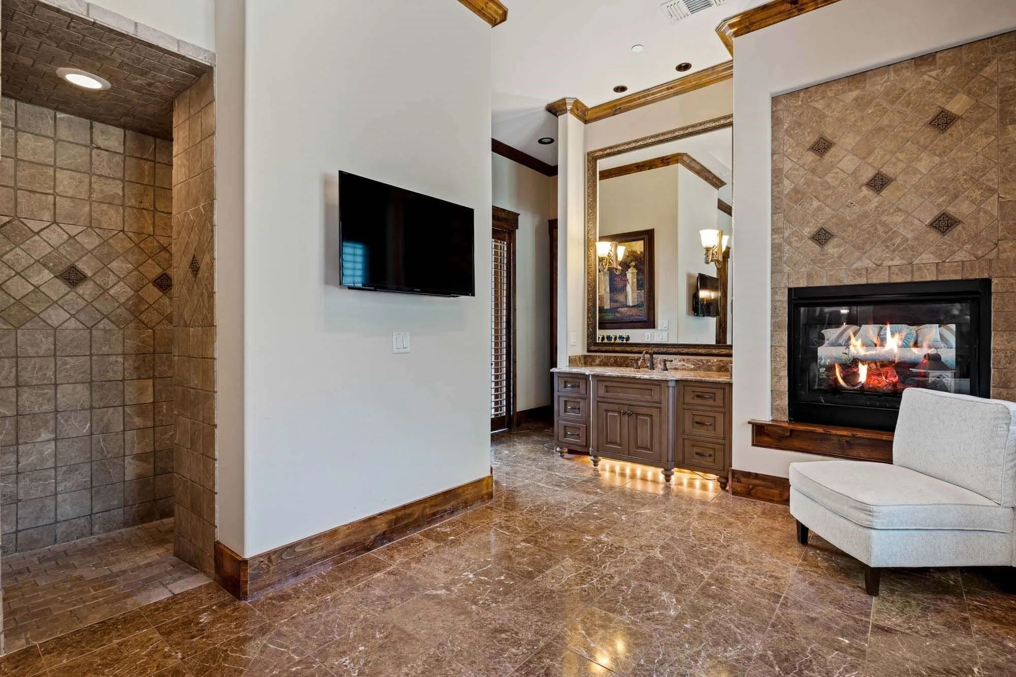Open air shower entrance