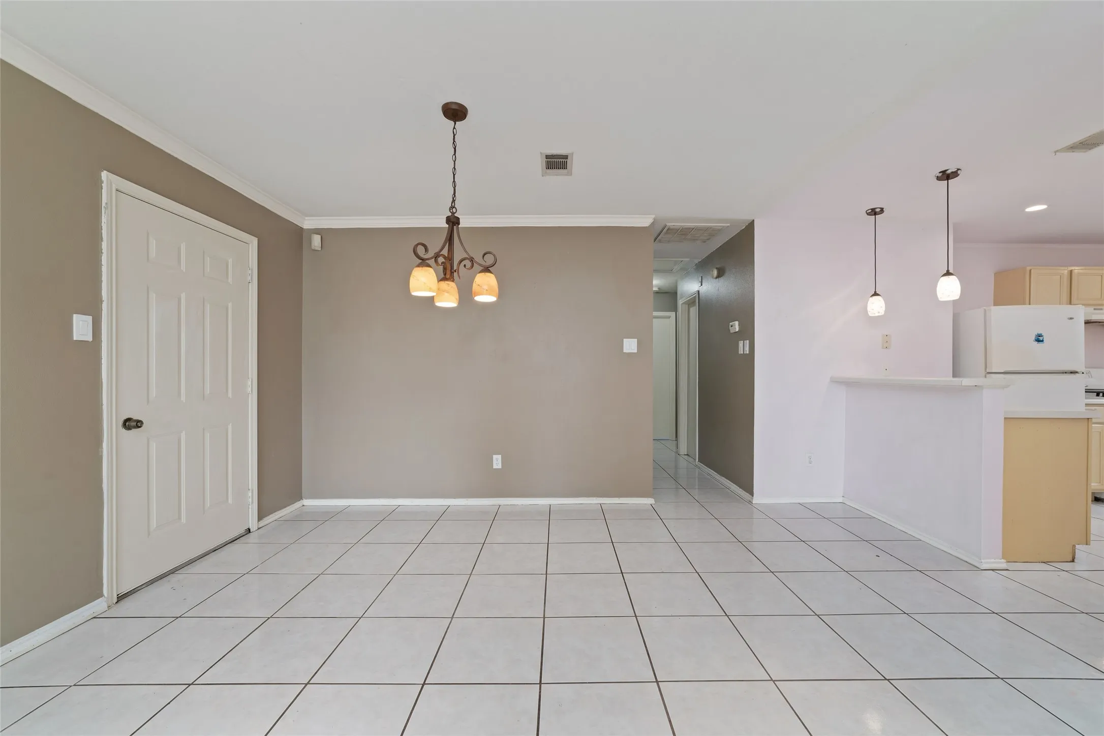 Single Family Residence For Sale in Harris County , 3306 Garrison Court, Houston, Texas 77014, 3 Bedroom, 2 Bathroom, 1 Garage spaces, 1,113 Sqft, built in 1996, mls#21393867, Real Estate Agent in Houston, Homes For Sale in Harris county, Homes For Sale in Houston, Realtor in Houston Texas, Real Estate Brokerage Independent Realty Texas, Luminita Cordes Realtor