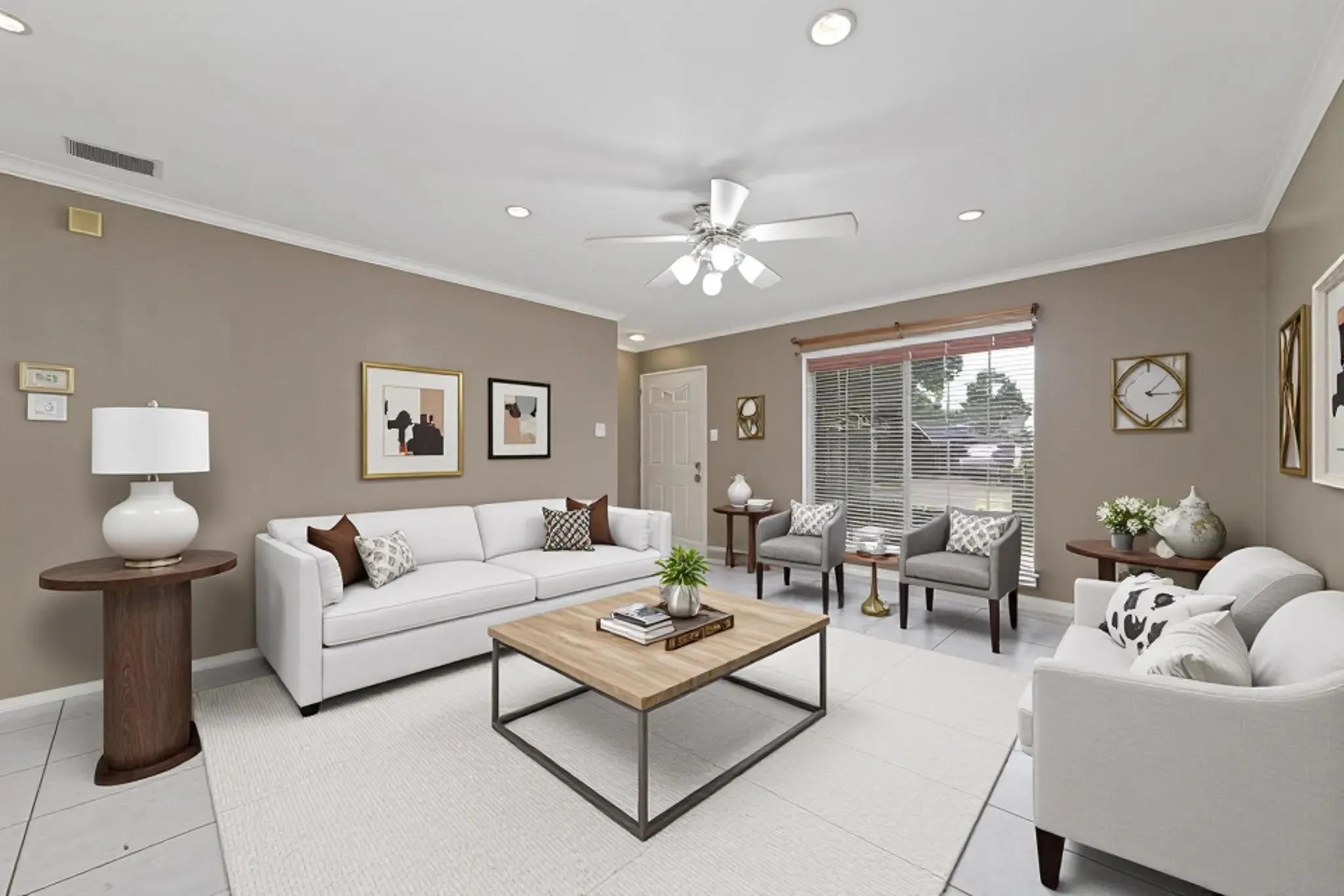 Single Family Residence For Sale in Harris County , 3306 Garrison Court, Houston, Texas 77014, 3 Bedroom, 2 Bathroom, 1 Garage spaces, 1,113 Sqft, built in 1996, mls#21393867, Real Estate Agent in Houston, Homes For Sale in Harris county, Homes For Sale in Houston, Realtor in Houston Texas, Real Estate Brokerage Independent Realty Texas, Luminita Cordes Realtor