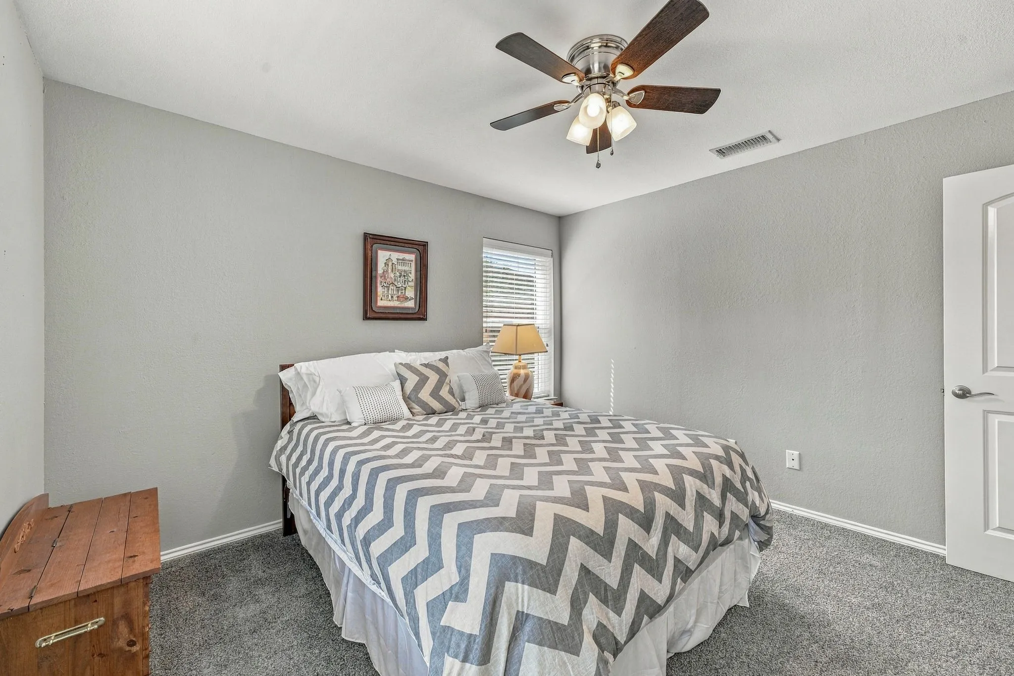 Single Family Residence For Sale in Hood County , 1202 Red Bird Lane, Granbury, Texas 76048, 3 Bedroom, 2 Bathroom, 2 Garage spaces, 2,242 Sqft, built in 1986, mls#21391931, Real Estate Agent in Granbury, Homes For Sale in Hood county, Homes For Sale in Granbury, Realtor in Granbury Texas, Real Estate Brokerage Independent Realty Texas, Luminita Cordes Realtor