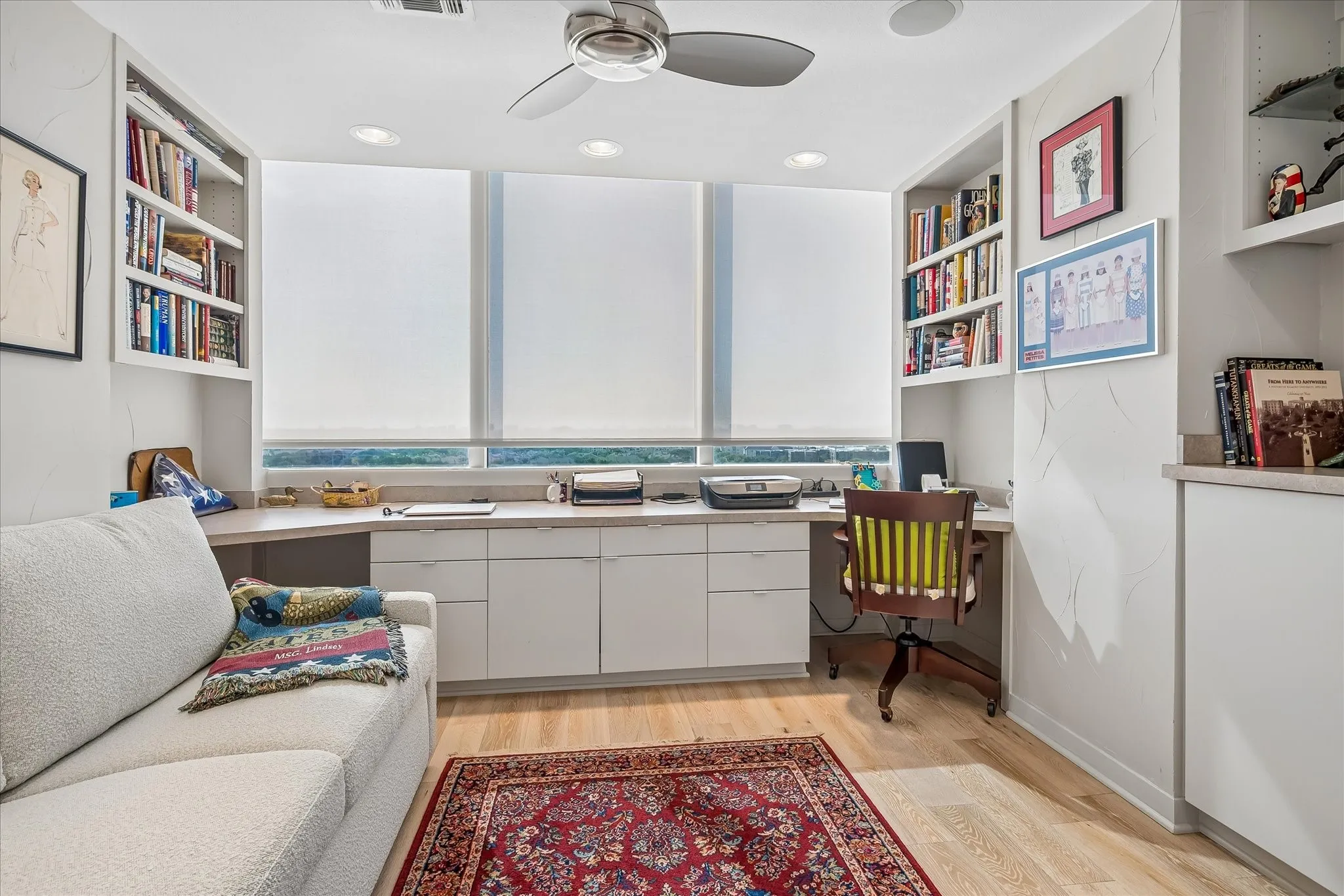 Condominium For Sale in Dallas County , 5200 Keller Springs Road 1217, Dallas, Texas 75248, 2 Bedroom, 3 Bathroom, 2 Garage spaces, 3,370 Sqft, built in 1981, mls#21391785, Real Estate Agent in Dallas, Homes For Sale in Dallas county, Homes For Sale in Dallas, Realtor in Dallas Texas, Real Estate Brokerage Independent Realty Texas, Luminita Cordes Realtor