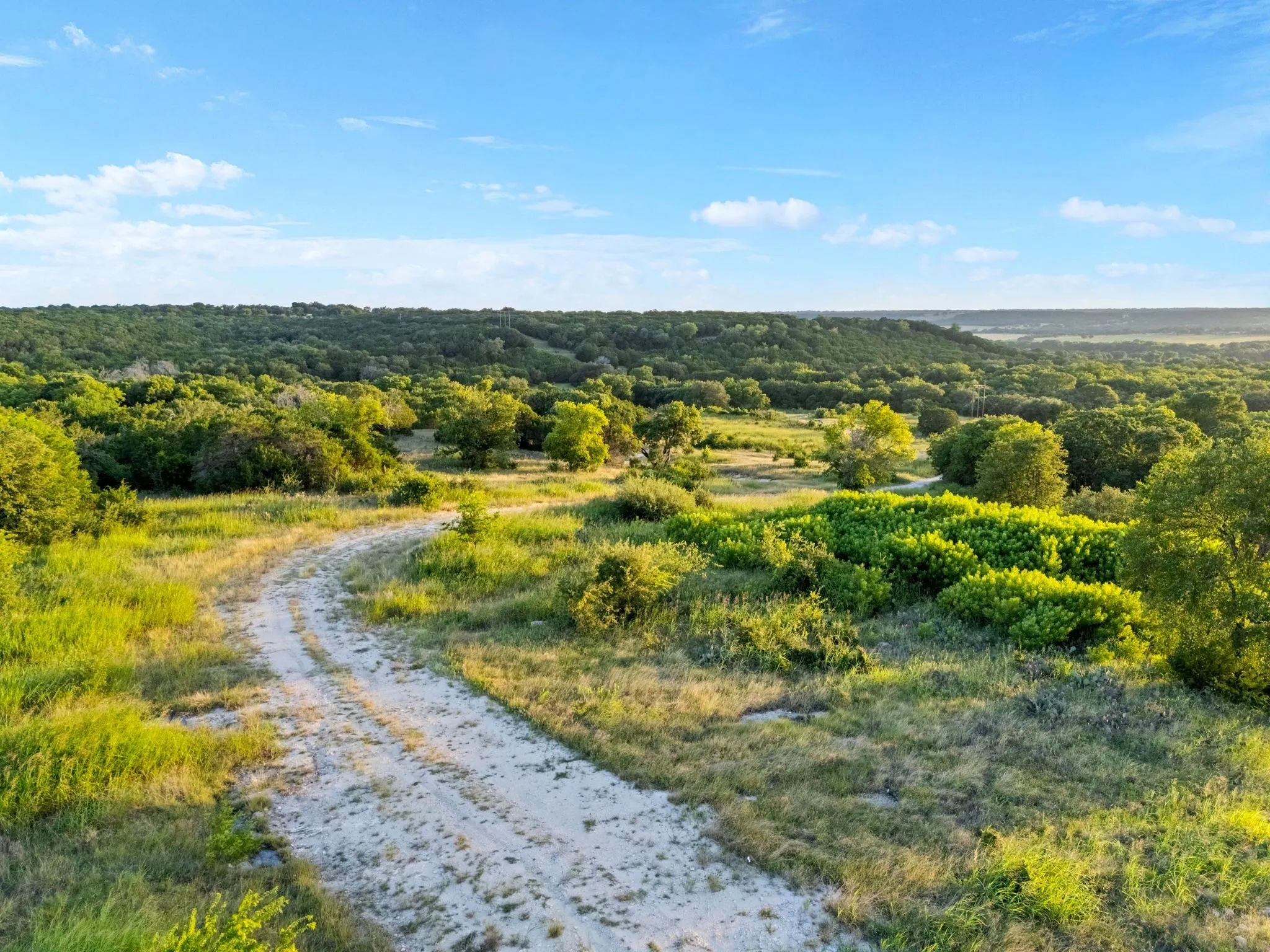 Farm For Sale in Coryell County , 11670 E US Highway 84, Gatesville, Texas 76528, 4 Bedroom, 8 Bathroom, 3 Garage spaces, 8,706 Sqft, built in 2008, mls#21391851, Real Estate Agent in Gatesville, Homes For Sale in Coryell county, Homes For Sale in Gatesville, Realtor in Gatesville Texas, Real Estate Brokerage Independent Realty Texas, Luminita Cordes Realtor