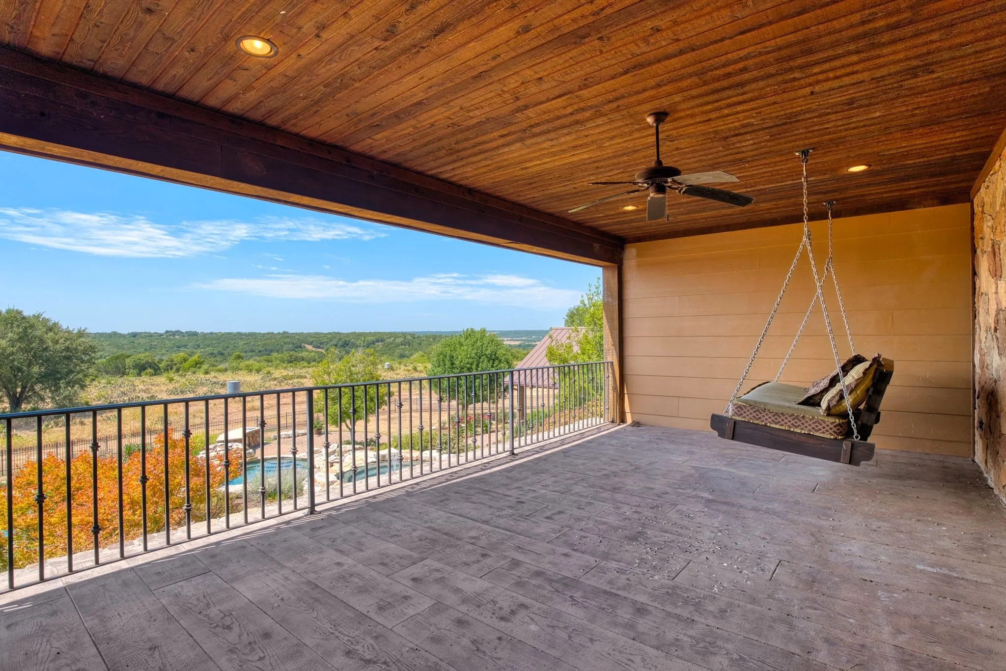 Farm For Sale in Coryell County , 11670 E US Highway 84, Gatesville, Texas 76528, 4 Bedroom, 8 Bathroom, 3 Garage spaces, 8,706 Sqft, built in 2008, mls#21391851, Real Estate Agent in Gatesville, Homes For Sale in Coryell county, Homes For Sale in Gatesville, Realtor in Gatesville Texas, Real Estate Brokerage Independent Realty Texas, Luminita Cordes Realtor