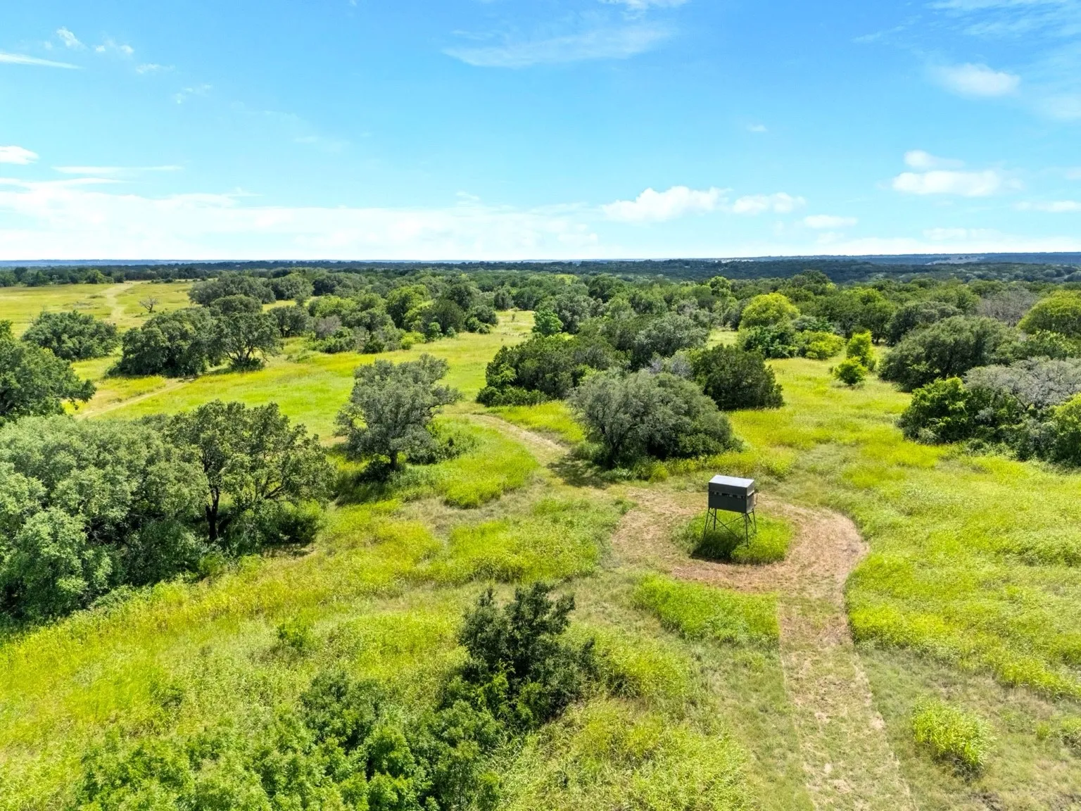 Farm For Sale in Coryell County , 11670 E US Highway 84, Gatesville, Texas 76528, 4 Bedroom, 8 Bathroom, 3 Garage spaces, 8,706 Sqft, built in 2008, mls#21391851, Real Estate Agent in Gatesville, Homes For Sale in Coryell county, Homes For Sale in Gatesville, Realtor in Gatesville Texas, Real Estate Brokerage Independent Realty Texas, Luminita Cordes Realtor