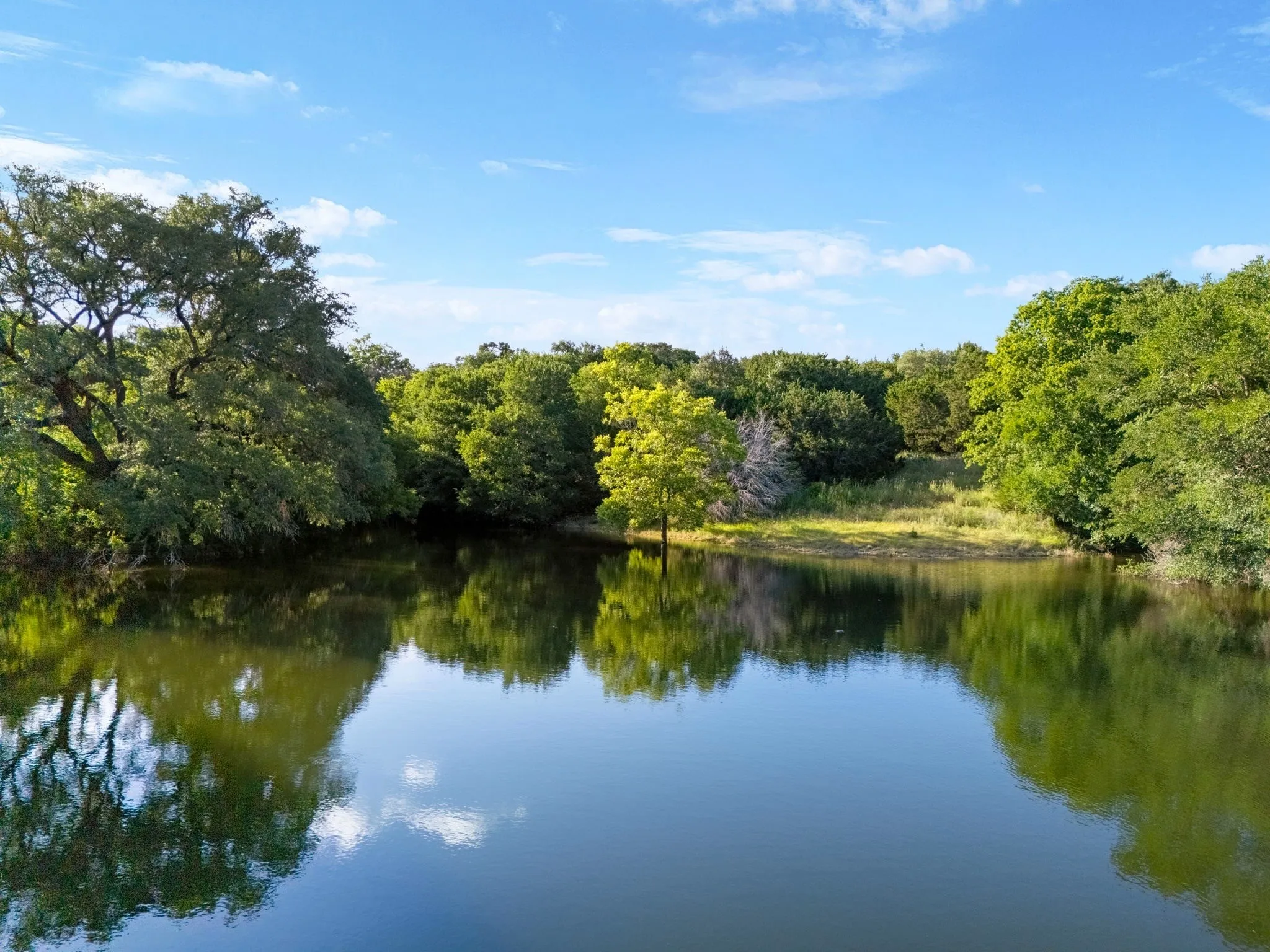 Farm For Sale in Coryell County , 11670 E US Highway 84, Gatesville, Texas 76528, 4 Bedroom, 8 Bathroom, 3 Garage spaces, 8,706 Sqft, built in 2008, mls#21391851, Real Estate Agent in Gatesville, Homes For Sale in Coryell county, Homes For Sale in Gatesville, Realtor in Gatesville Texas, Real Estate Brokerage Independent Realty Texas, Luminita Cordes Realtor