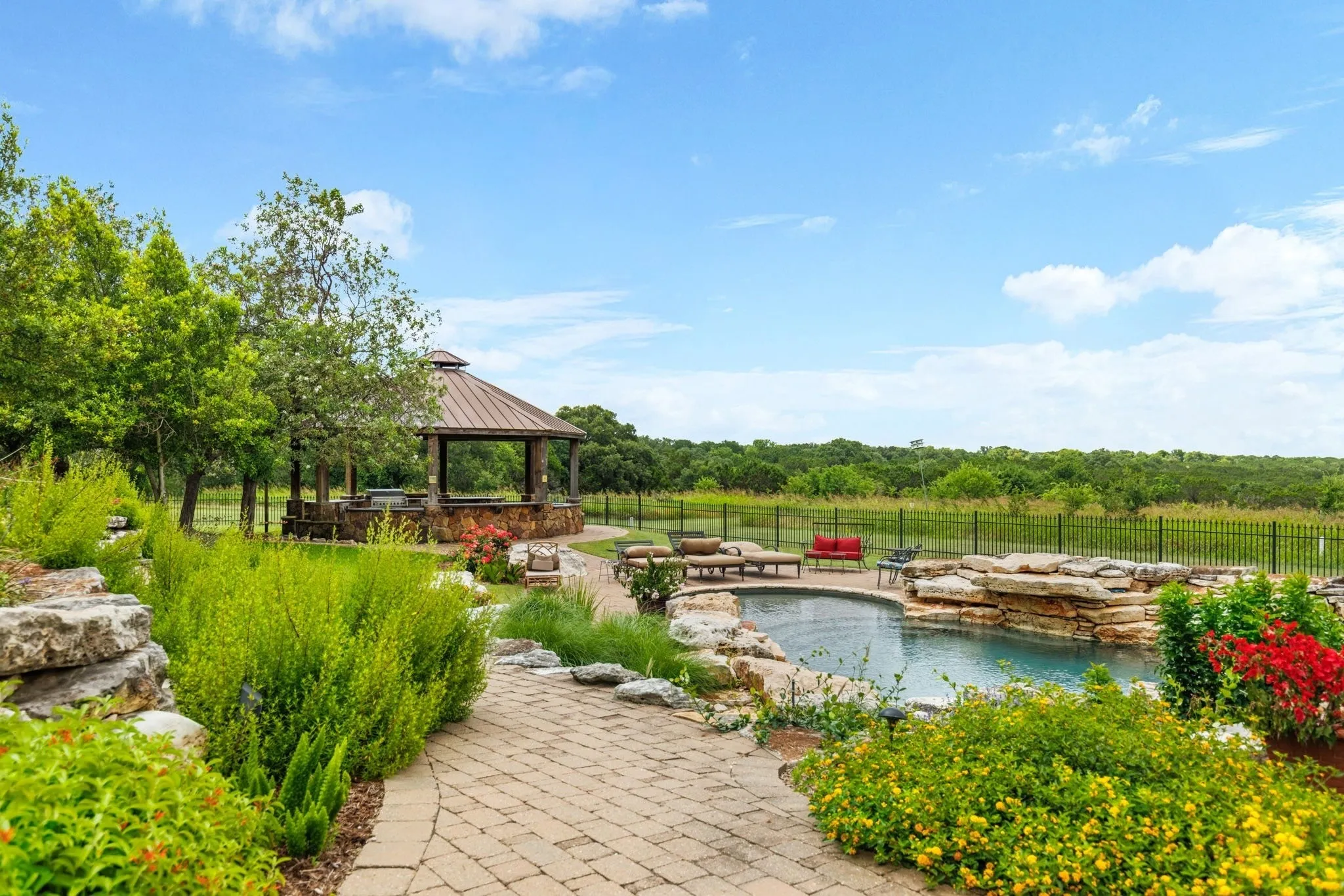 Farm For Sale in Coryell County , 11670 E US Highway 84, Gatesville, Texas 76528, 4 Bedroom, 8 Bathroom, 3 Garage spaces, 8,706 Sqft, built in 2008, mls#21391851, Real Estate Agent in Gatesville, Homes For Sale in Coryell county, Homes For Sale in Gatesville, Realtor in Gatesville Texas, Real Estate Brokerage Independent Realty Texas, Luminita Cordes Realtor
