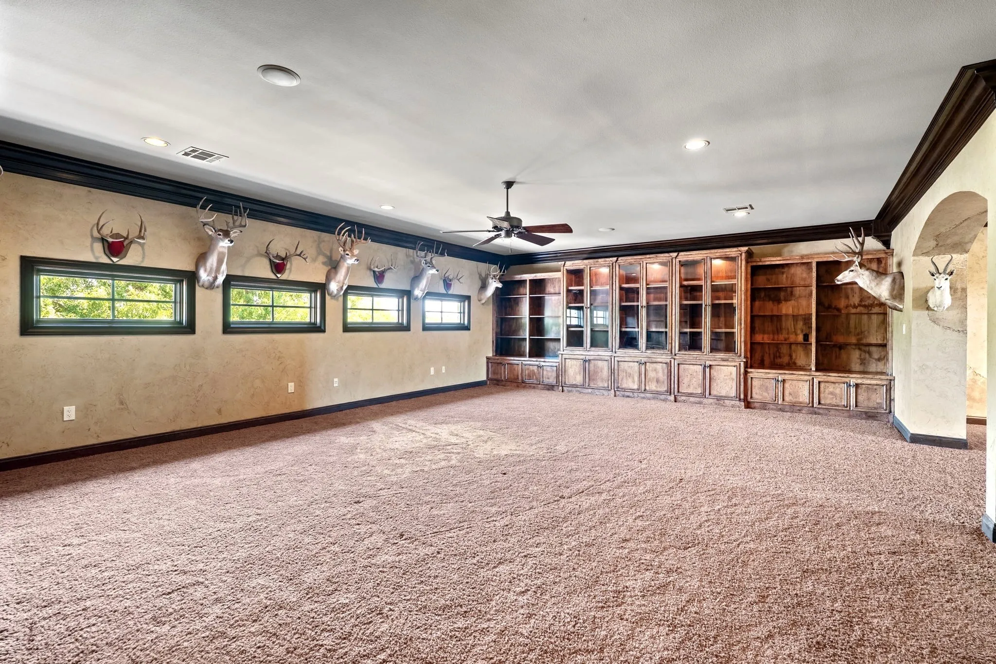 Farm For Sale in Coryell County , 11670 E US Highway 84, Gatesville, Texas 76528, 4 Bedroom, 8 Bathroom, 3 Garage spaces, 8,706 Sqft, built in 2008, mls#21391851, Real Estate Agent in Gatesville, Homes For Sale in Coryell county, Homes For Sale in Gatesville, Realtor in Gatesville Texas, Real Estate Brokerage Independent Realty Texas, Luminita Cordes Realtor