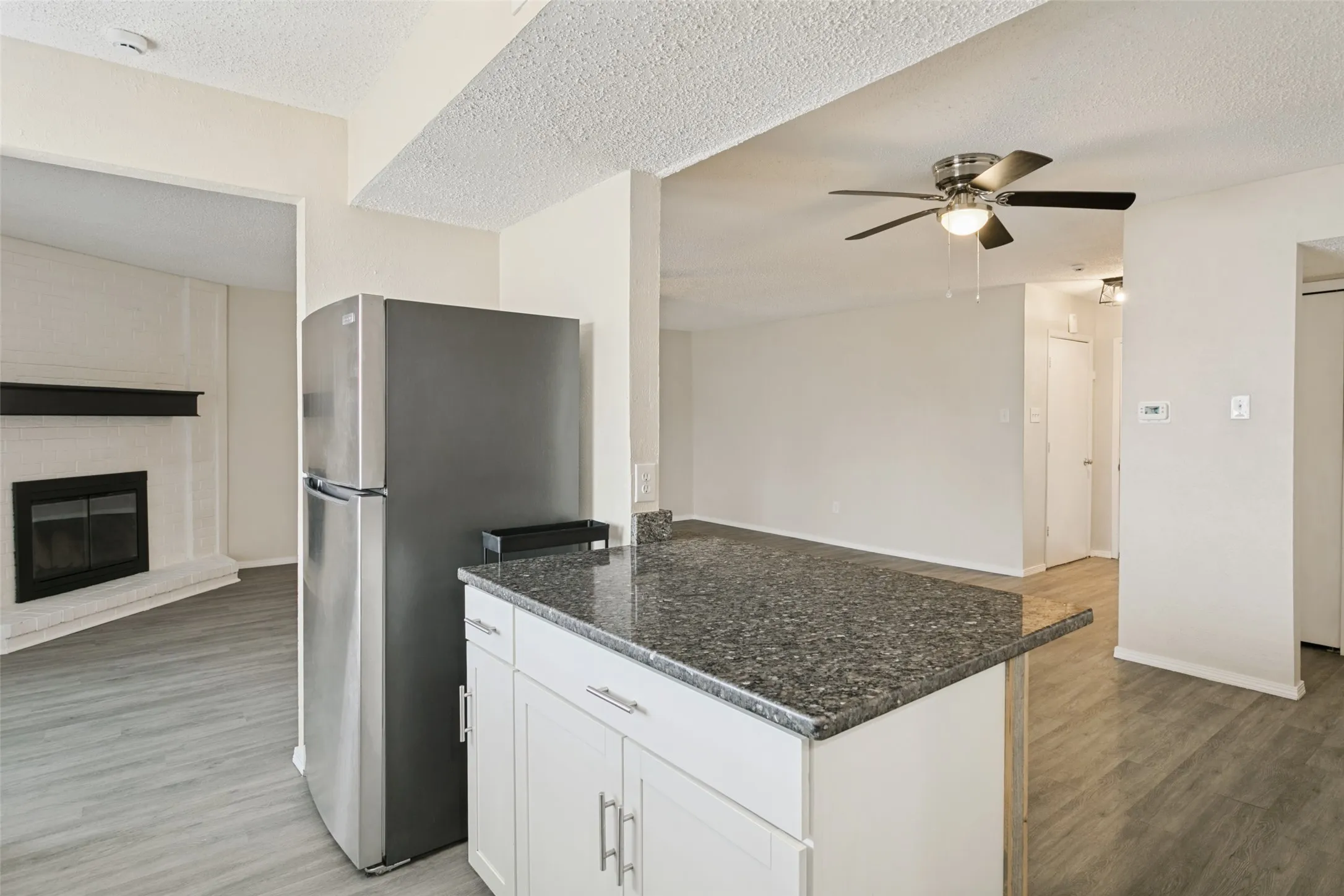 Single Family Residence For Sale in Tarrant County , 1210 Brook Hill Lane, Arlington, Texas 76014, 4 Bedroom, 2 Bathroom, 2 Garage spaces, 1,492 Sqft, built in 1979, mls#21392551, Real Estate Agent in Arlington, Homes For Sale in Tarrant county, Homes For Sale in Arlington, Realtor in Arlington Texas, Real Estate Brokerage Independent Realty Texas, Luminita Cordes Realtor