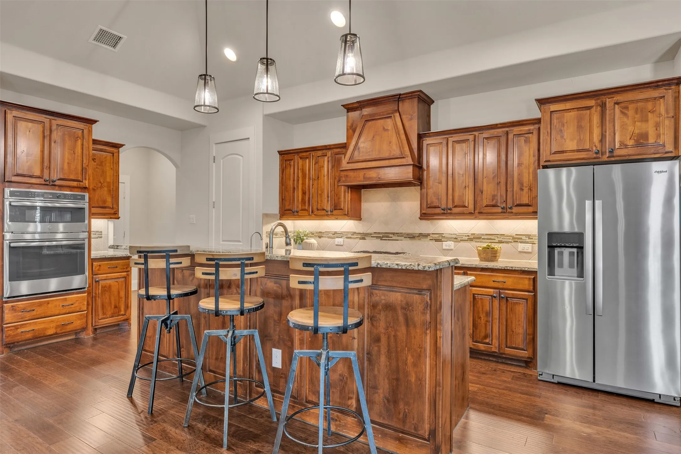 Condominium For Sale in Tarrant County , 2908 Esplanade Boulevard 2908, Mansfield, Texas 76063, 2 Bedroom, 2 Bathroom, 2 Garage spaces, 2,560 Sqft, built in 2020, mls#21389857, Real Estate Agent in Mansfield, Homes For Sale in Tarrant county, Homes For Sale in Mansfield, Realtor in Mansfield Texas, Real Estate Brokerage Independent Realty Texas, Luminita Cordes Realtor