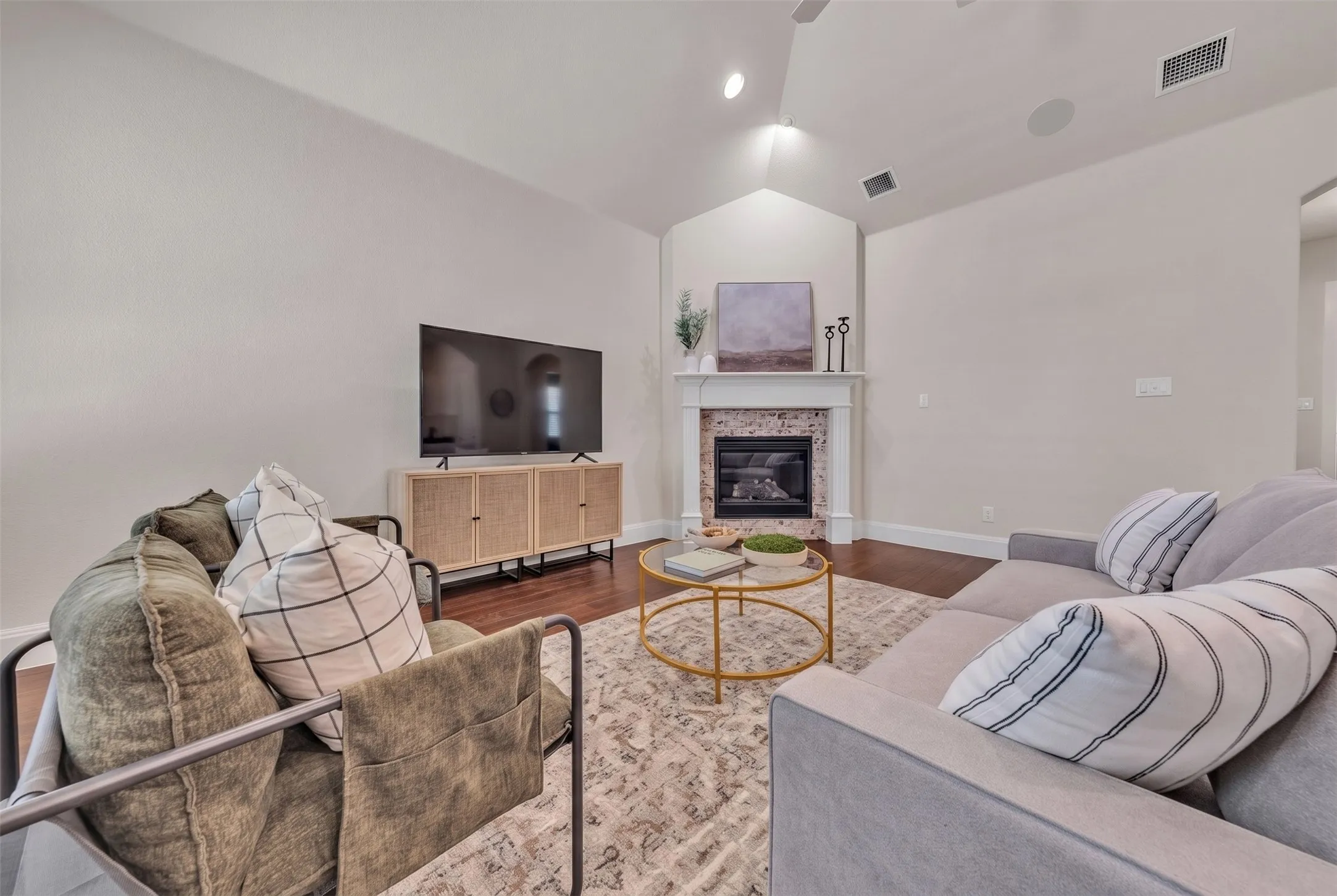 Condominium For Sale in Tarrant County , 2908 Esplanade Boulevard 2908, Mansfield, Texas 76063, 2 Bedroom, 2 Bathroom, 2 Garage spaces, 2,560 Sqft, built in 2020, mls#21389857, Real Estate Agent in Mansfield, Homes For Sale in Tarrant county, Homes For Sale in Mansfield, Realtor in Mansfield Texas, Real Estate Brokerage Independent Realty Texas, Luminita Cordes Realtor