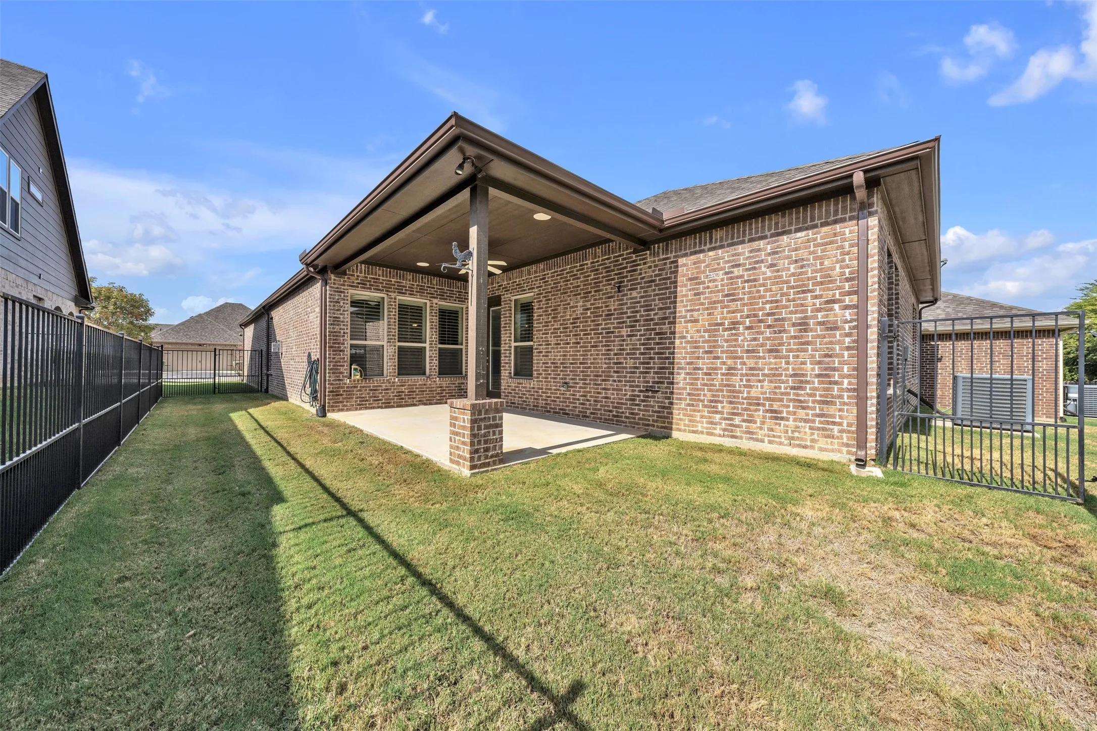 Condominium For Sale in Tarrant County , 2908 Esplanade Boulevard 2908, Mansfield, Texas 76063, 2 Bedroom, 2 Bathroom, 2 Garage spaces, 2,560 Sqft, built in 2020, mls#21389857, Real Estate Agent in Mansfield, Homes For Sale in Tarrant county, Homes For Sale in Mansfield, Realtor in Mansfield Texas, Real Estate Brokerage Independent Realty Texas, Luminita Cordes Realtor