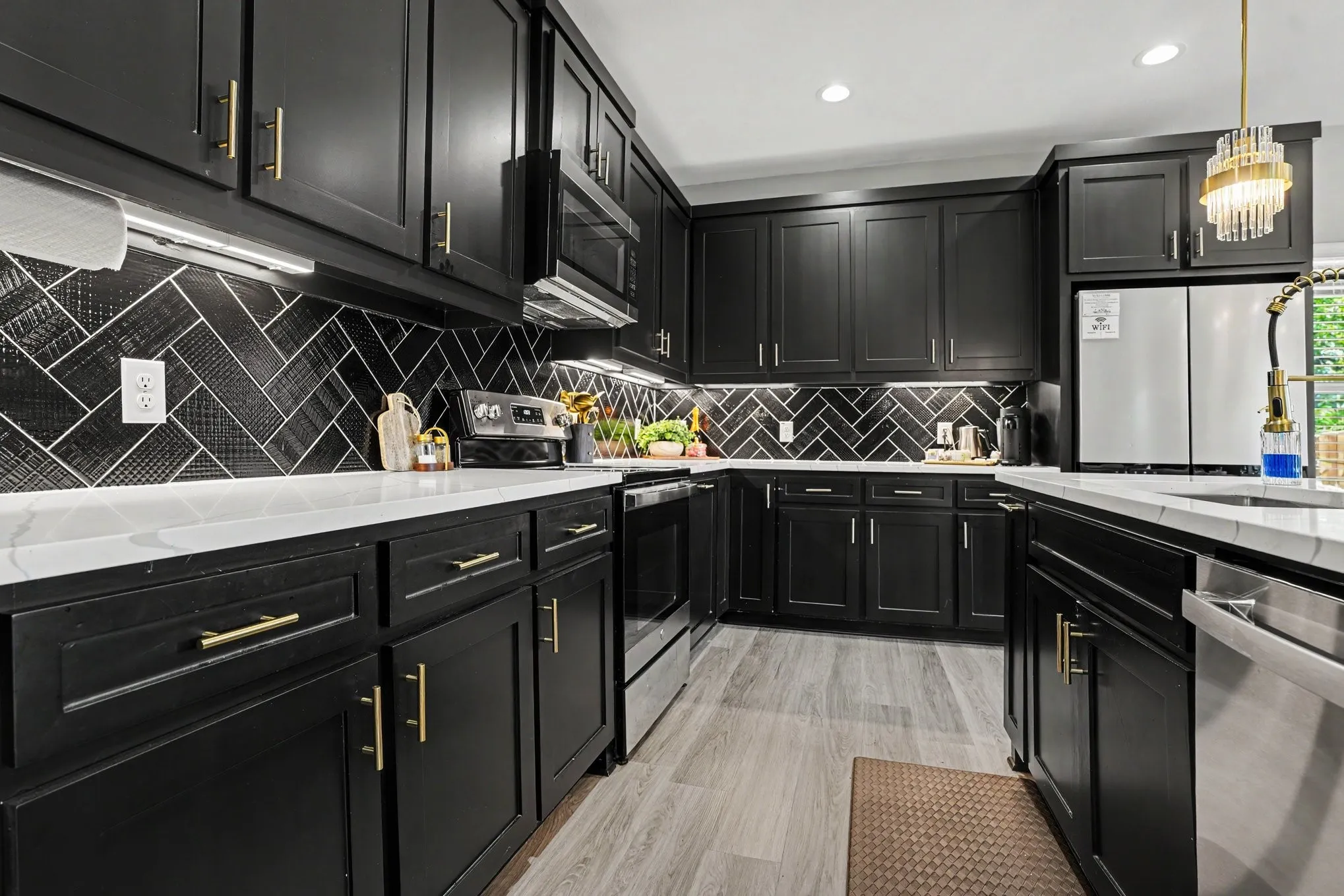 Single Family Residence For Sale in Dallas County , 511 Woodbine Avenue, Dallas, Texas 75203, 3 Bedroom, 2 Bathroom, 2 Garage spaces, 1,612 Sqft, built in 2024, mls#21390747, Real Estate Agent in Dallas, Homes For Sale in Dallas county, Homes For Sale in Dallas, Realtor in Dallas Texas, Real Estate Brokerage Independent Realty Texas, Luminita Cordes Realtor