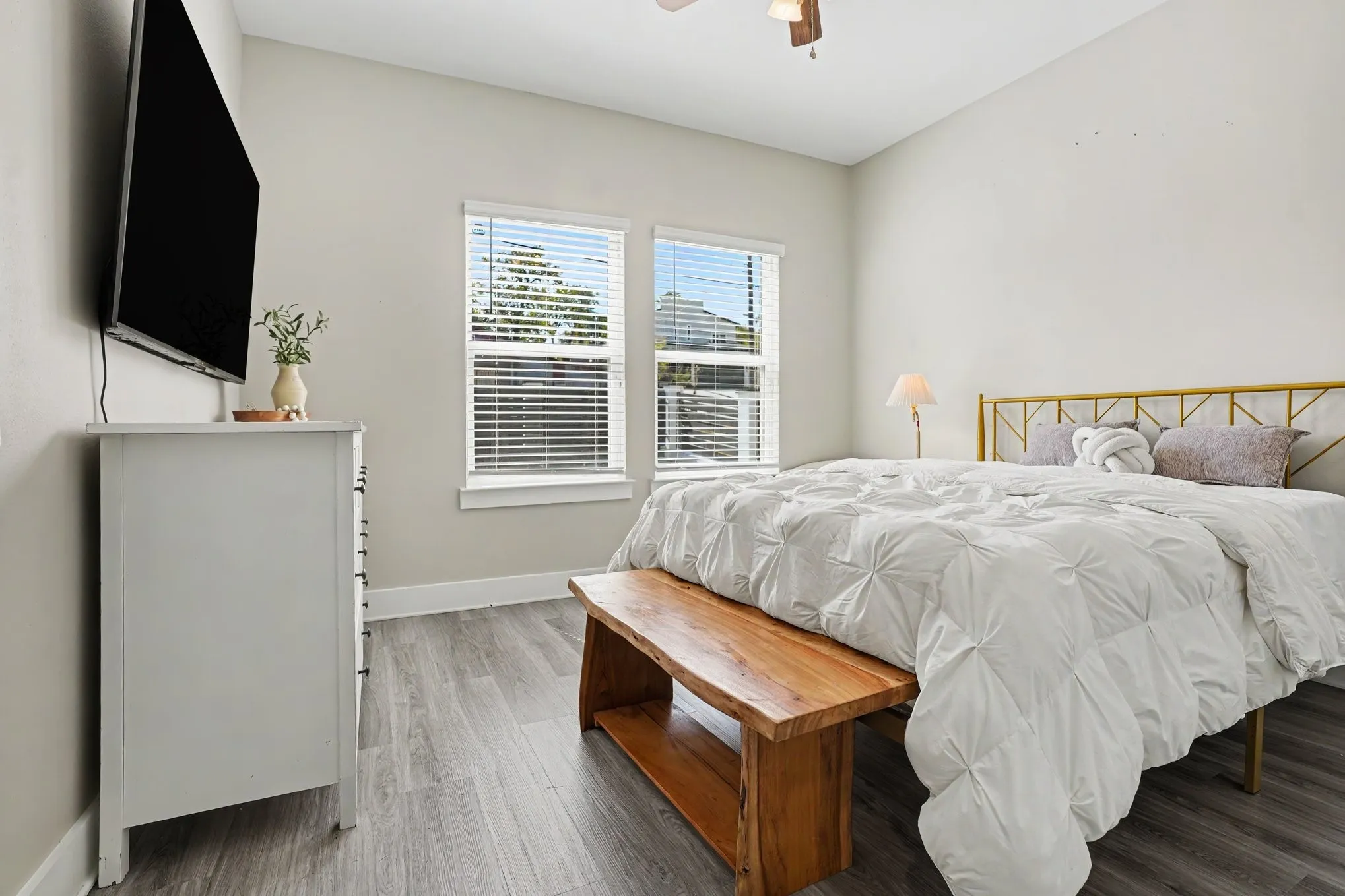 Single Family Residence For Sale in Dallas County , 511 Woodbine Avenue, Dallas, Texas 75203, 3 Bedroom, 2 Bathroom, 2 Garage spaces, 1,612 Sqft, built in 2024, mls#21390747, Real Estate Agent in Dallas, Homes For Sale in Dallas county, Homes For Sale in Dallas, Realtor in Dallas Texas, Real Estate Brokerage Independent Realty Texas, Luminita Cordes Realtor
