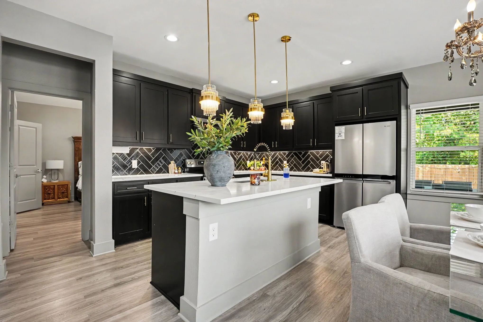 Single Family Residence For Sale in Dallas County , 511 Woodbine Avenue, Dallas, Texas 75203, 3 Bedroom, 2 Bathroom, 2 Garage spaces, 1,612 Sqft, built in 2024, mls#21390747, Real Estate Agent in Dallas, Homes For Sale in Dallas county, Homes For Sale in Dallas, Realtor in Dallas Texas, Real Estate Brokerage Independent Realty Texas, Luminita Cordes Realtor