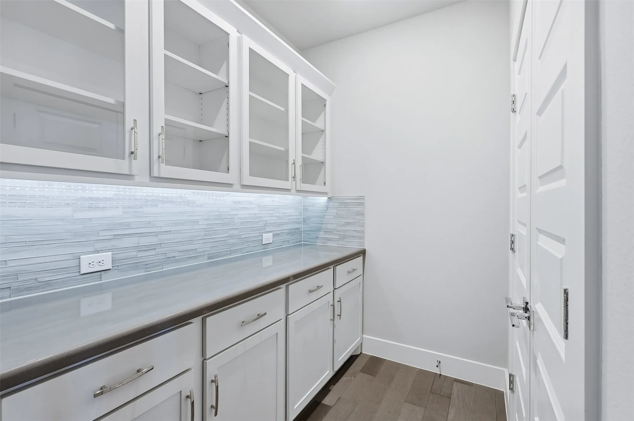 Single Family Residence For Sale in Rockwall County , 840 Sendera Lane, Rockwall, Texas 75087, 2 Bedroom, 2 Bathroom, 2 Garage spaces, 2,122 Sqft, built in 2022, mls#21390335, Real Estate Agent in Rockwall, Homes For Sale in Rockwall county, Homes For Sale in Rockwall, Realtor in Rockwall Texas, Real Estate Brokerage Independent Realty Texas, Luminita Cordes Realtor