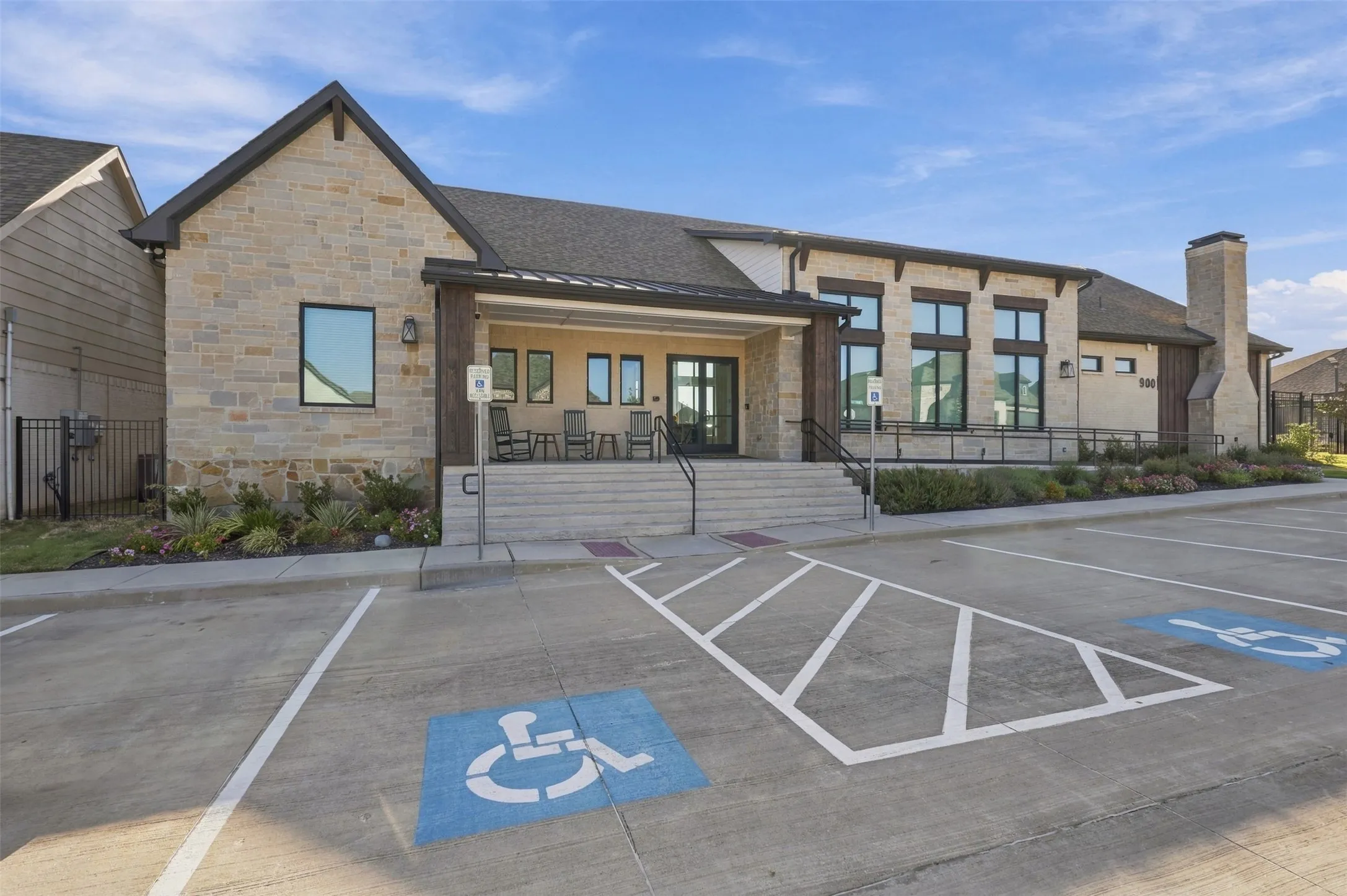 Single Family Residence For Sale in Rockwall County , 840 Sendera Lane, Rockwall, Texas 75087, 2 Bedroom, 2 Bathroom, 2 Garage spaces, 2,122 Sqft, built in 2022, mls#21390335, Real Estate Agent in Rockwall, Homes For Sale in Rockwall county, Homes For Sale in Rockwall, Realtor in Rockwall Texas, Real Estate Brokerage Independent Realty Texas, Luminita Cordes Realtor