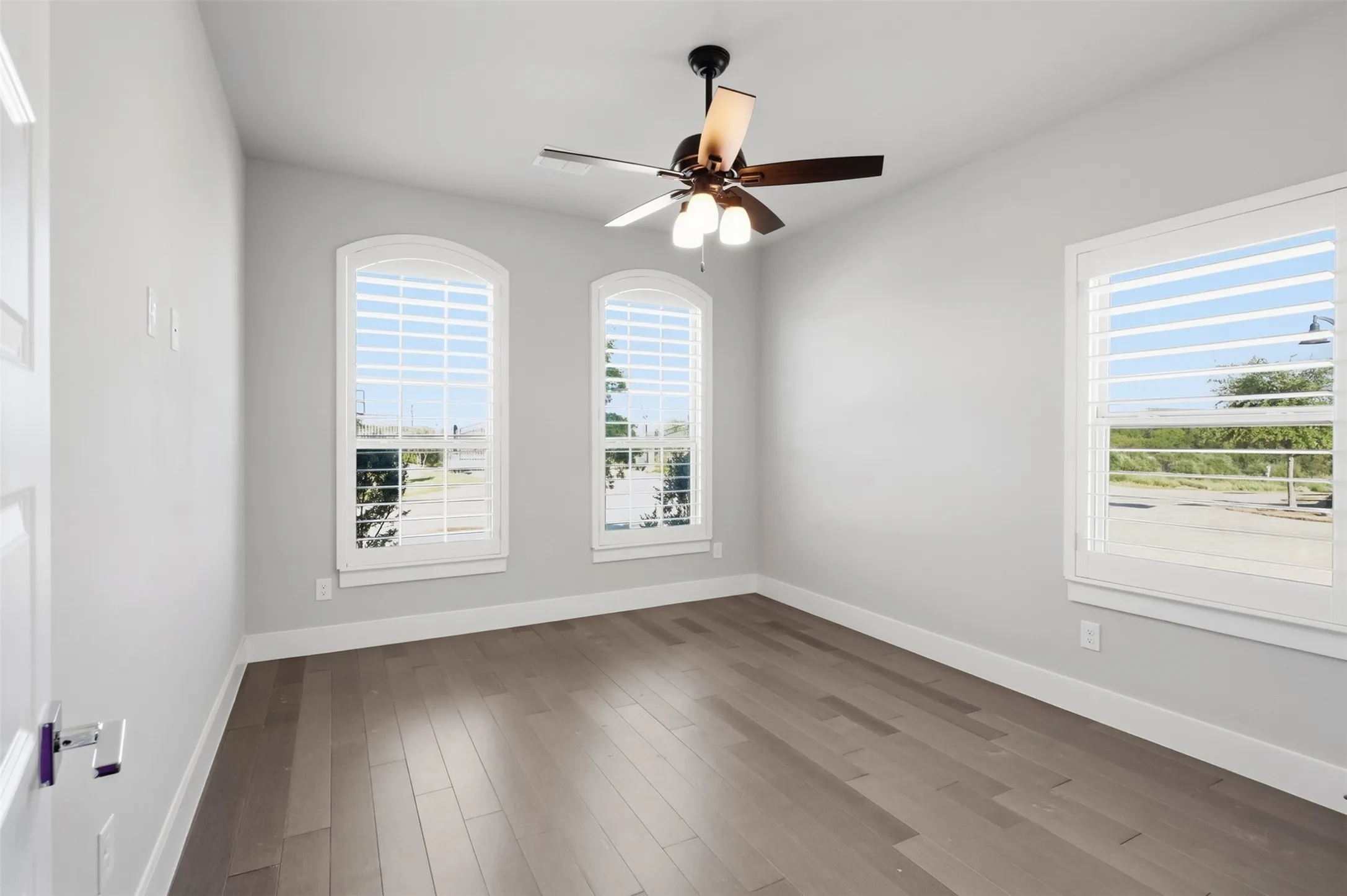 Single Family Residence For Sale in Rockwall County , 840 Sendera Lane, Rockwall, Texas 75087, 2 Bedroom, 2 Bathroom, 2 Garage spaces, 2,122 Sqft, built in 2022, mls#21390335, Real Estate Agent in Rockwall, Homes For Sale in Rockwall county, Homes For Sale in Rockwall, Realtor in Rockwall Texas, Real Estate Brokerage Independent Realty Texas, Luminita Cordes Realtor