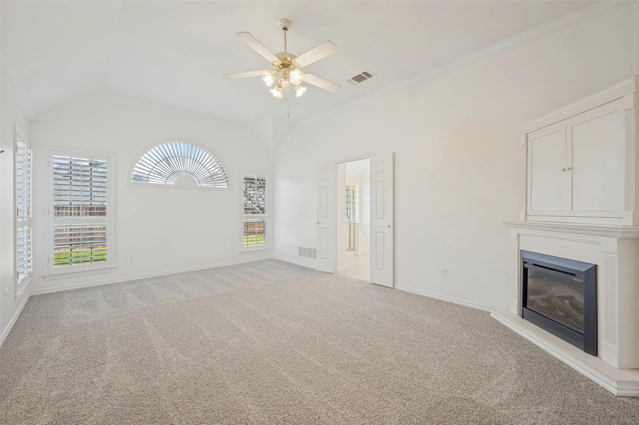 Single Family Residence For Sale in Collin County , 8804 Aviary Drive, Mc Kinney, Texas 75072, 3 Bedroom, 2 Bathroom, 2 Garage spaces, 2,603 Sqft, built in 1999, mls#21392267, Real Estate Agent in Mc Kinney, Homes For Sale in Collin county, Homes For Sale in Mc Kinney, Realtor in Mc Kinney Texas, Real Estate Brokerage Independent Realty Texas, Luminita Cordes Realtor