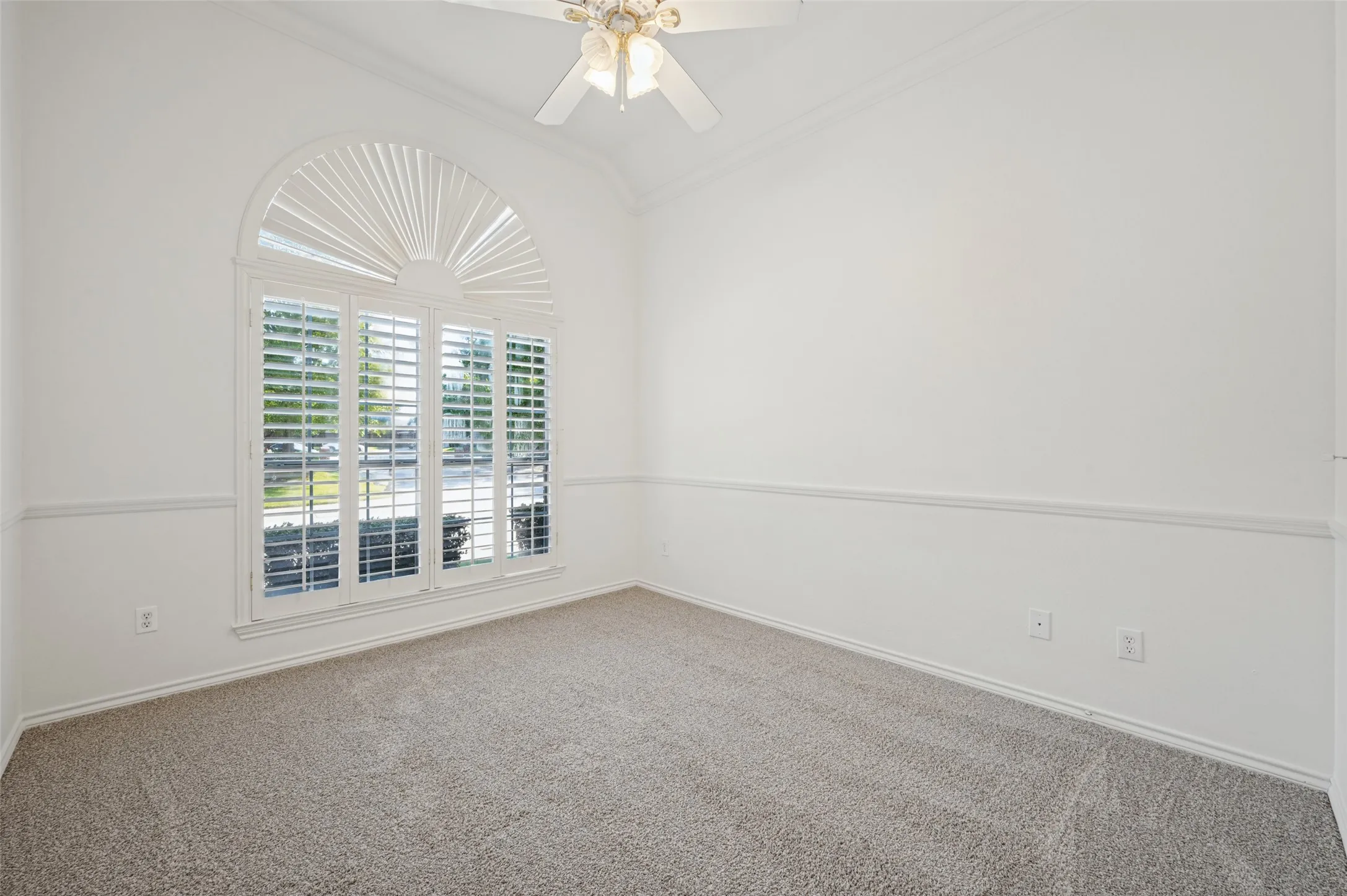 Single Family Residence For Sale in Collin County , 8804 Aviary Drive, Mc Kinney, Texas 75072, 3 Bedroom, 2 Bathroom, 2 Garage spaces, 2,603 Sqft, built in 1999, mls#21392267, Real Estate Agent in Mc Kinney, Homes For Sale in Collin county, Homes For Sale in Mc Kinney, Realtor in Mc Kinney Texas, Real Estate Brokerage Independent Realty Texas, Luminita Cordes Realtor